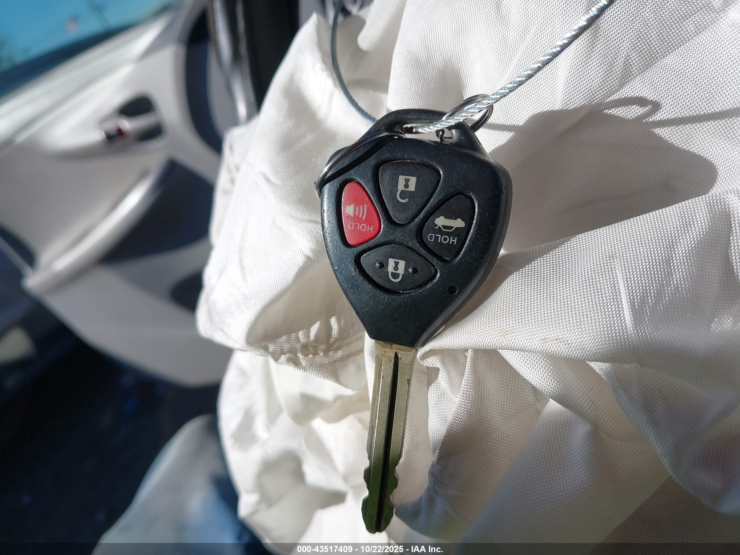 TOYOTA COROLLA image 11