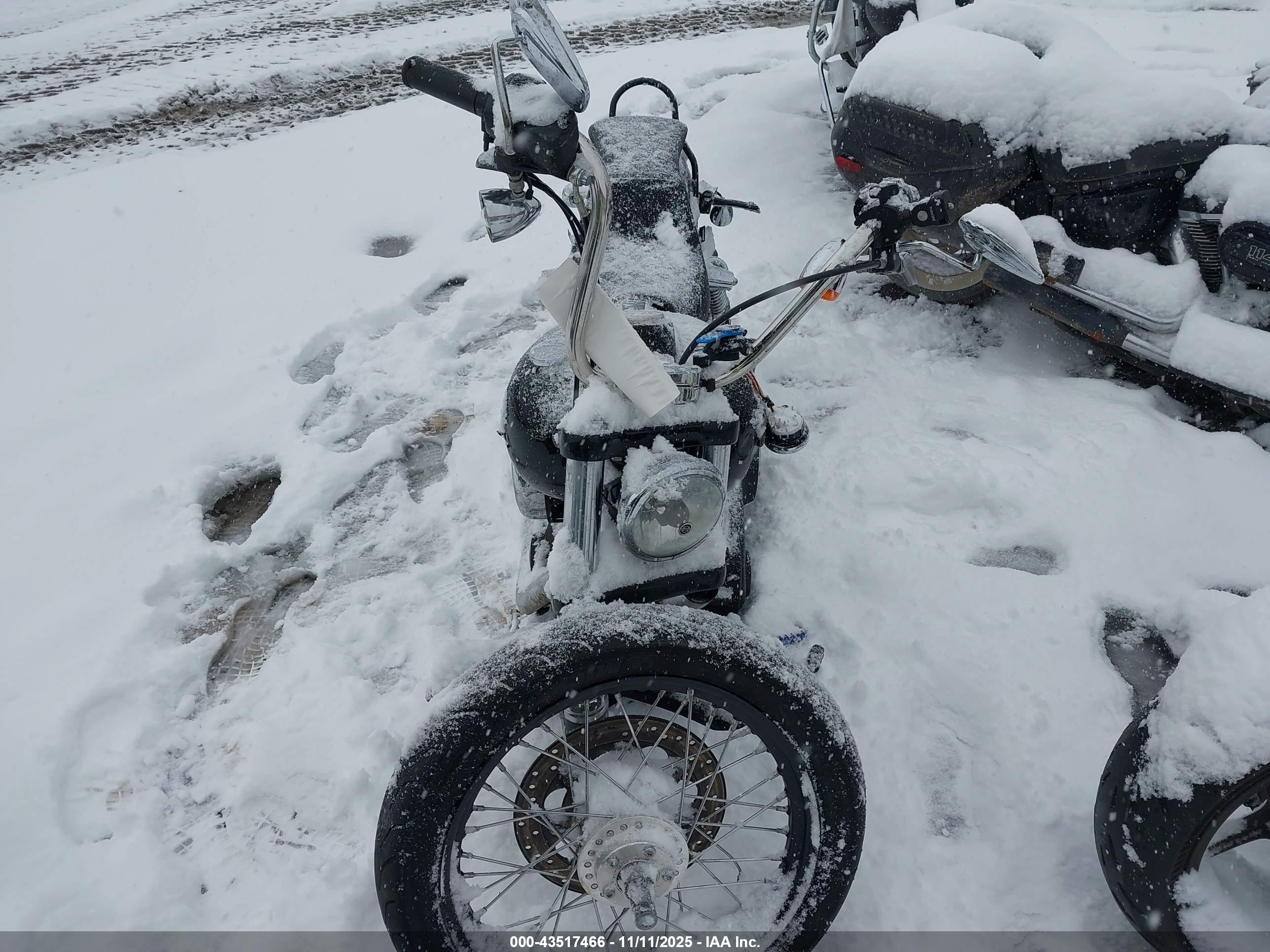 HARLEY-DAVIDSON FXDBP image 5