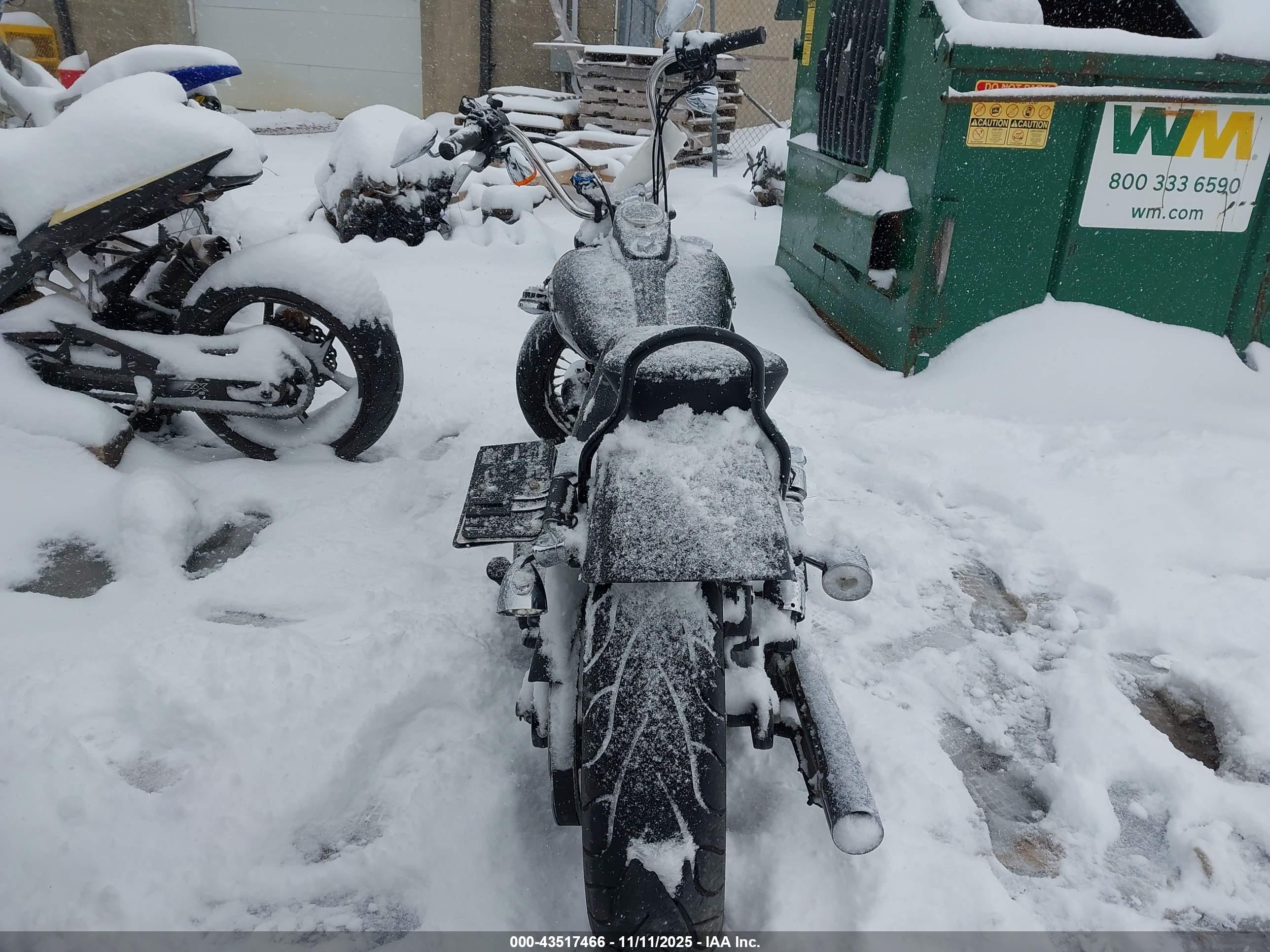 HARLEY-DAVIDSON FXDBP image 6