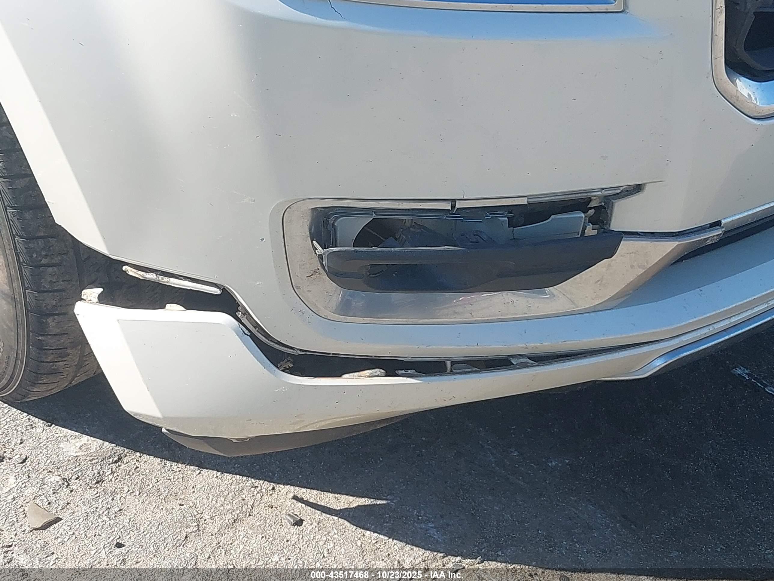 GMC ACADIA image 6