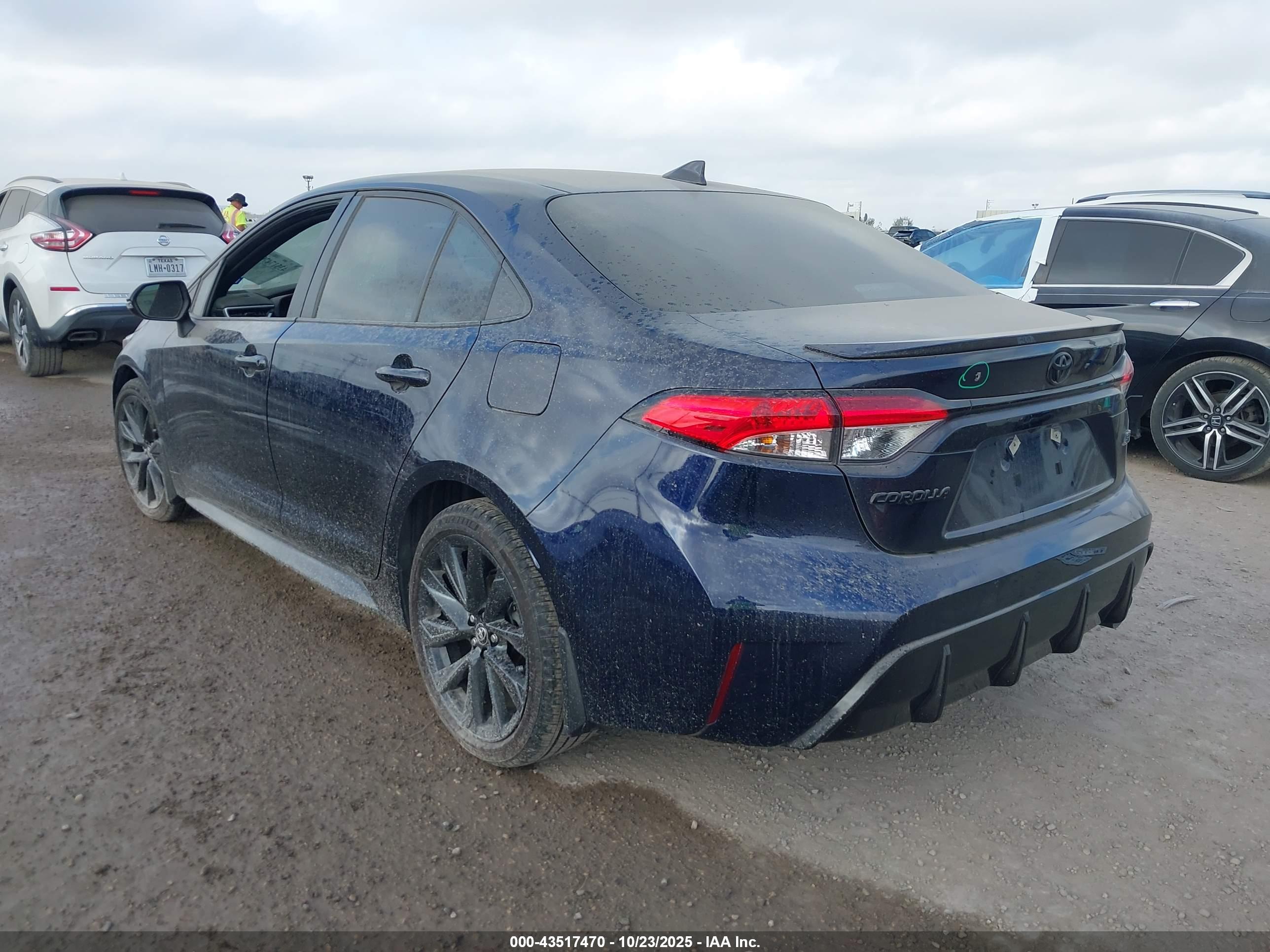 TOYOTA COROLLA image 3