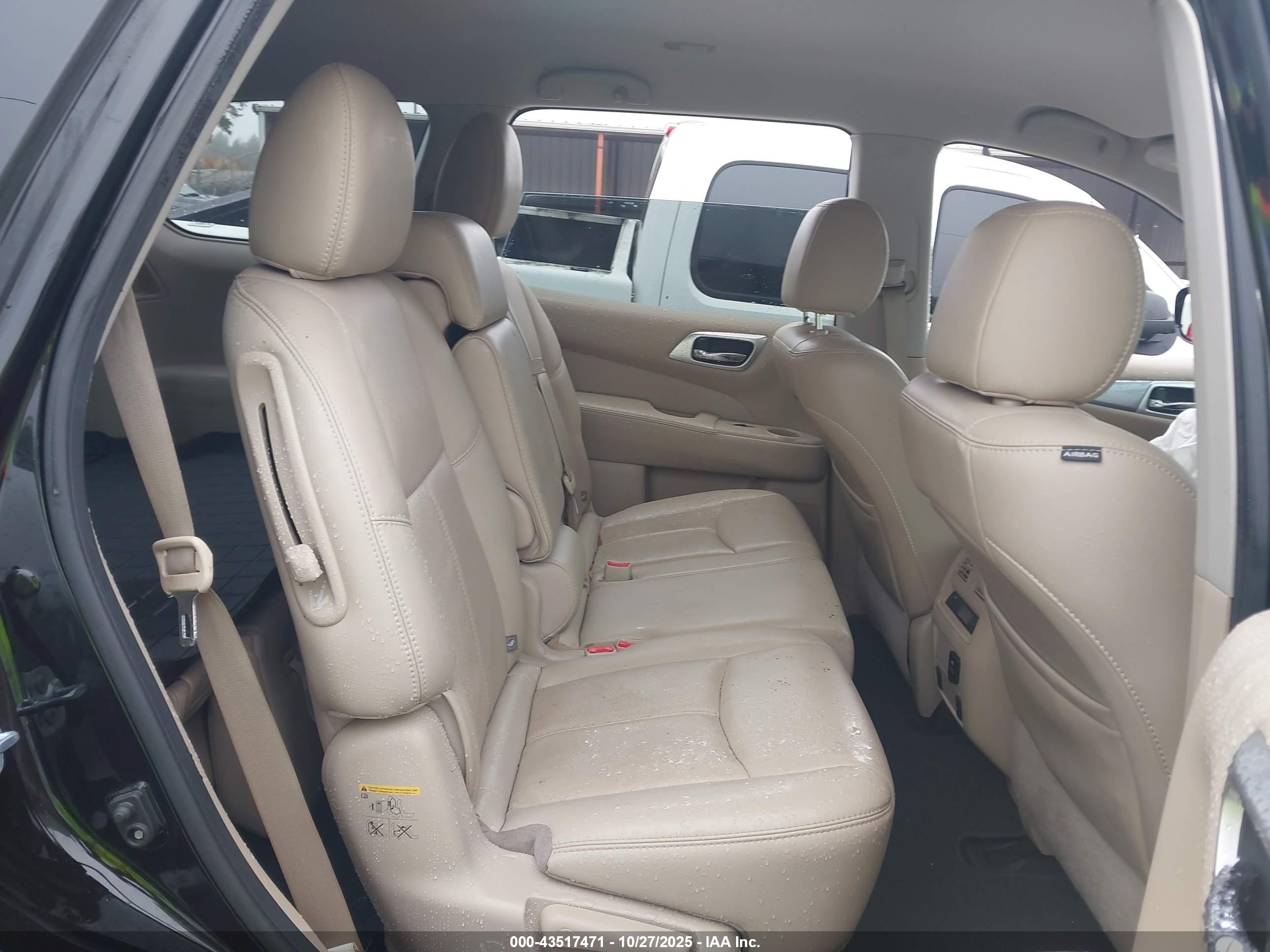 NISSAN PATHFINDER image 8