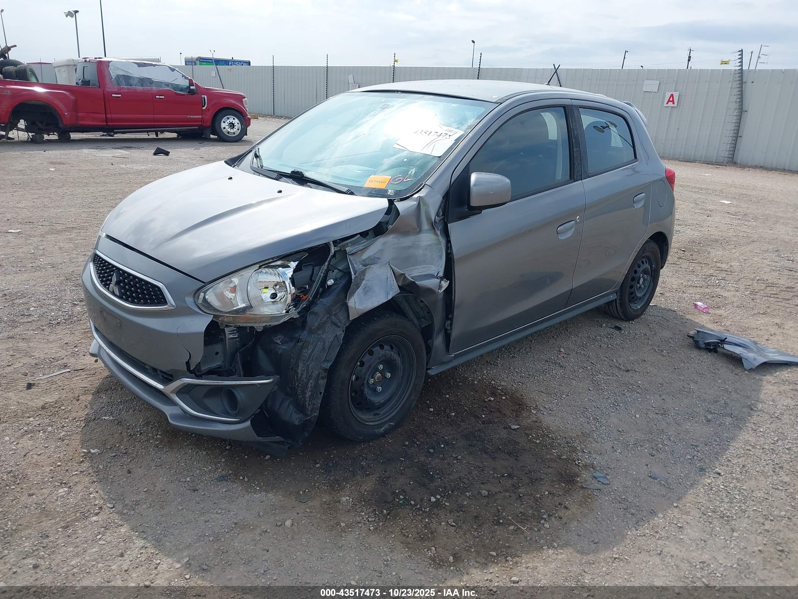 MITSUBISHI MIRAGE image 2