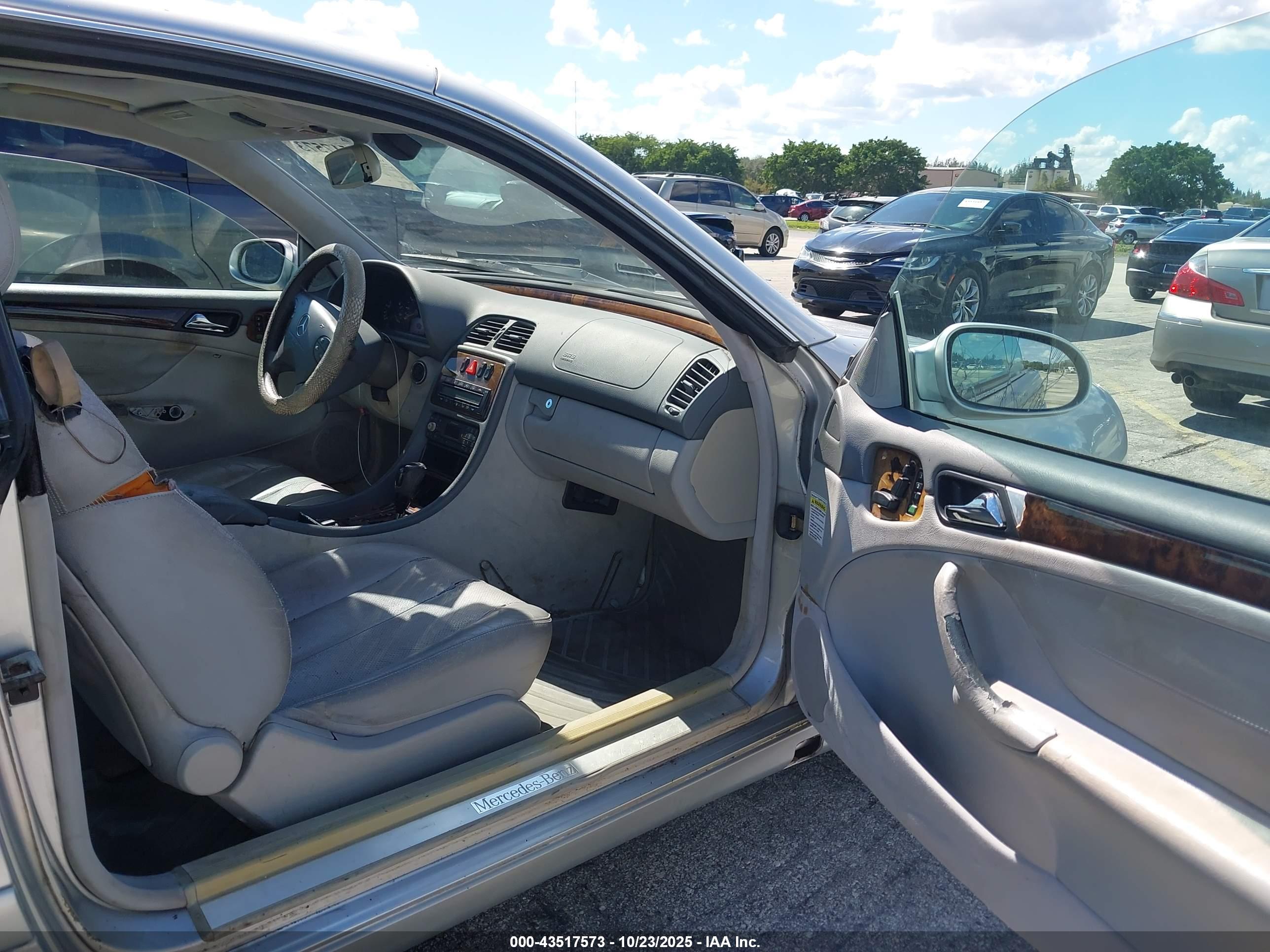 MERCEDES-BENZ CLK image 5