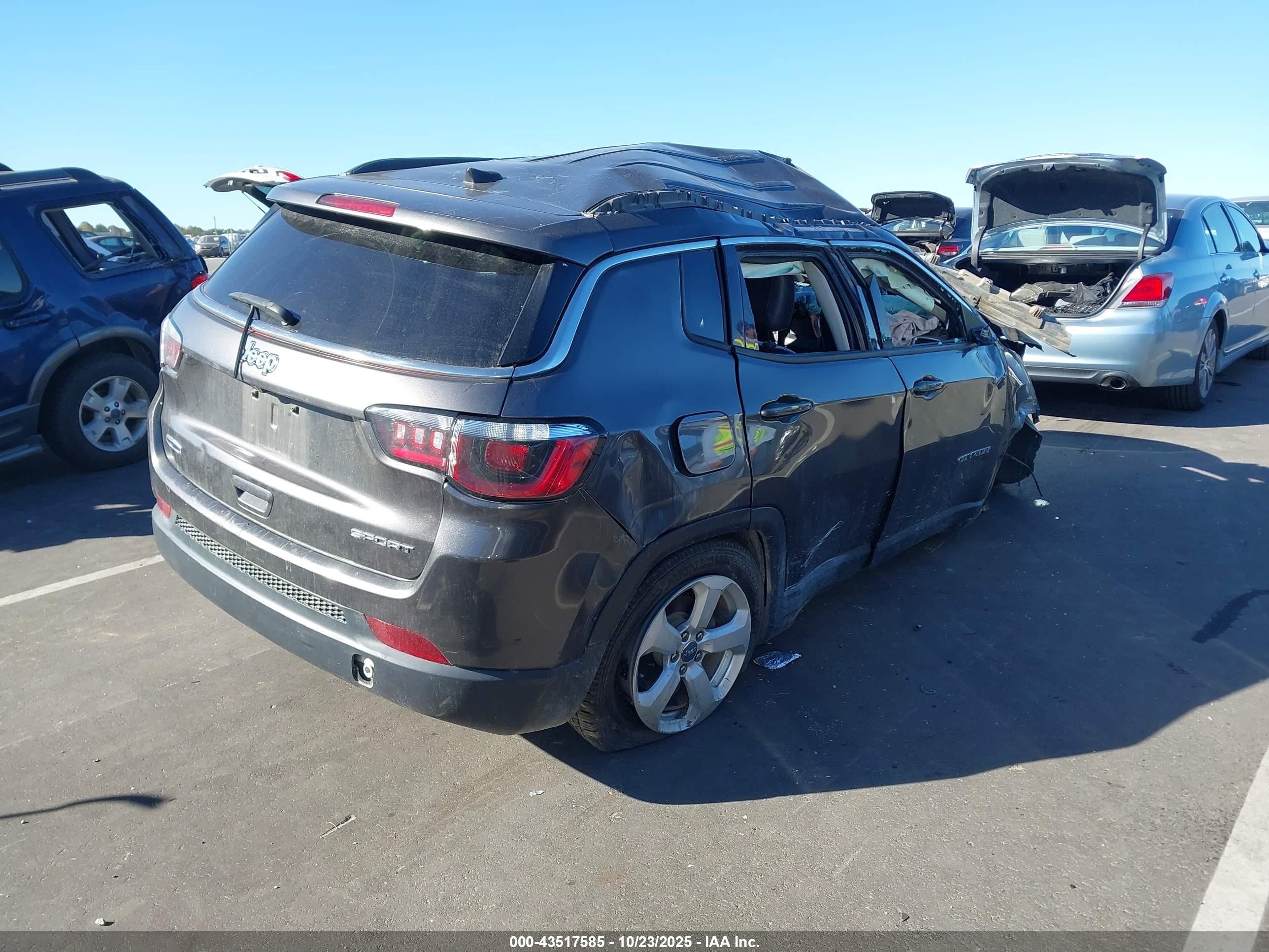 JEEP COMPASS image 4
