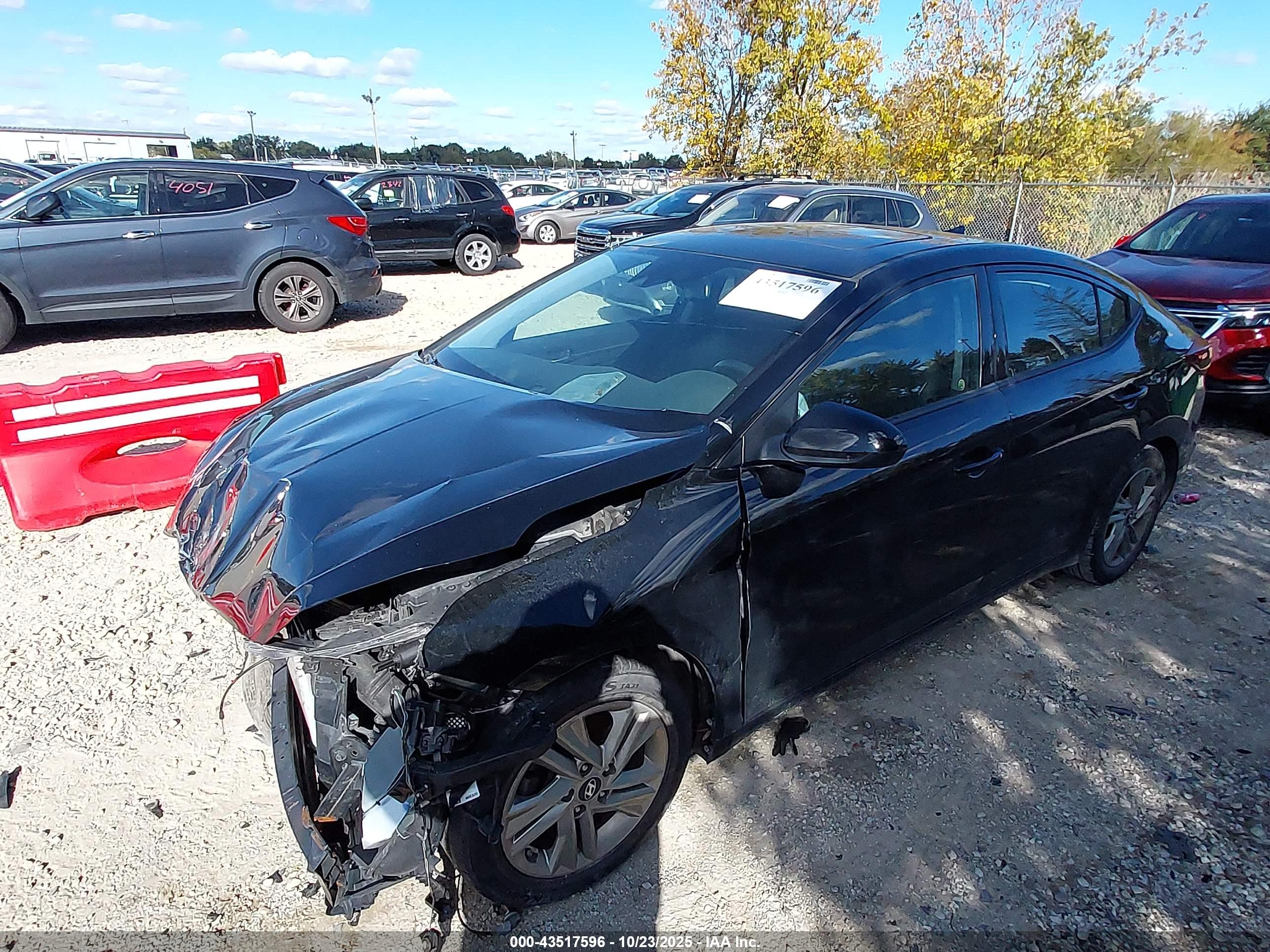 HYUNDAI ELANTRA image 2