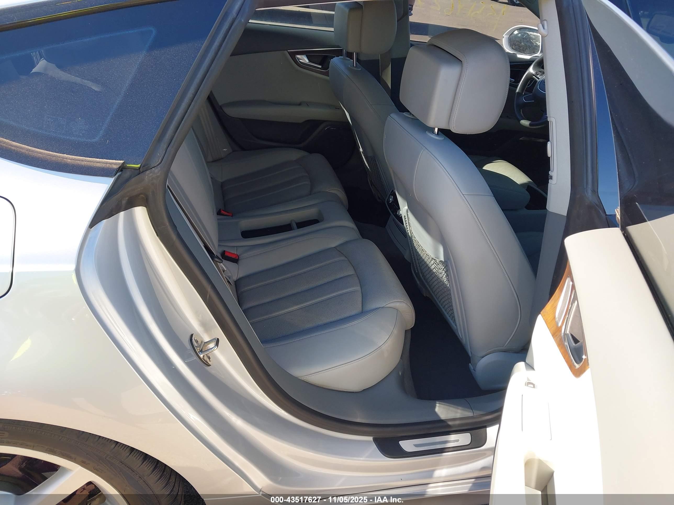 AUDI A7 image 8