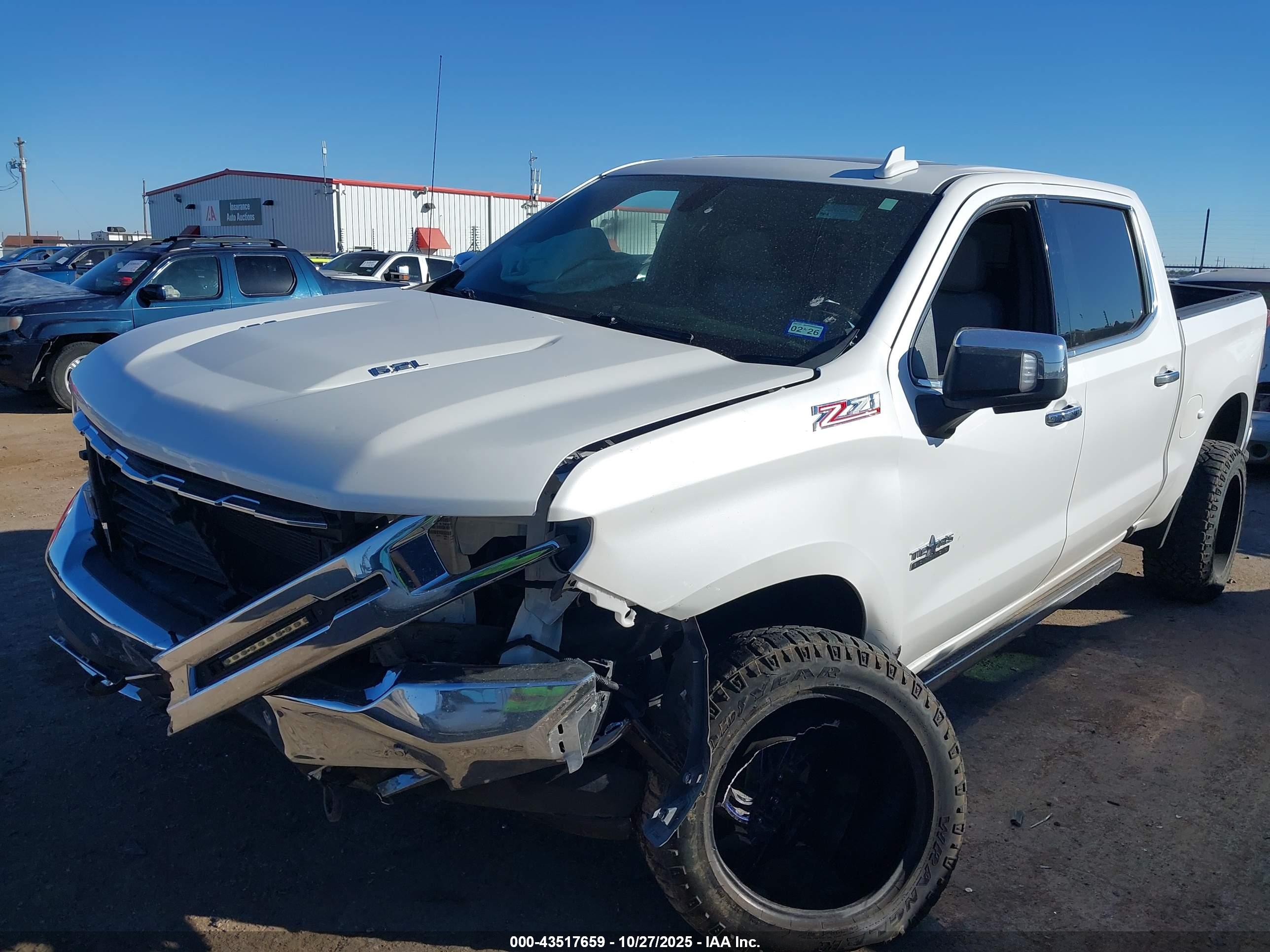 CHEVROLET SILVERADO image 2