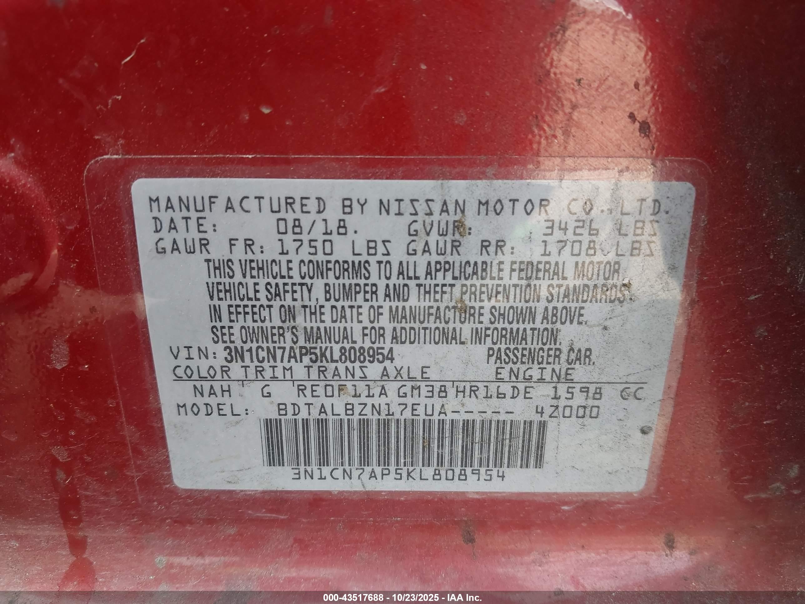 NISSAN VERSA image 9