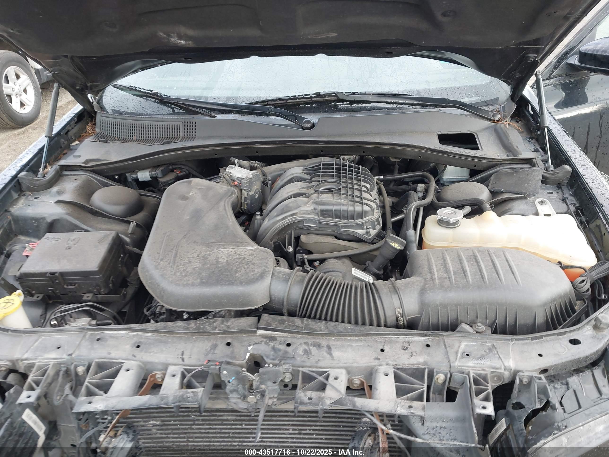 CHRYSLER 300 image 10