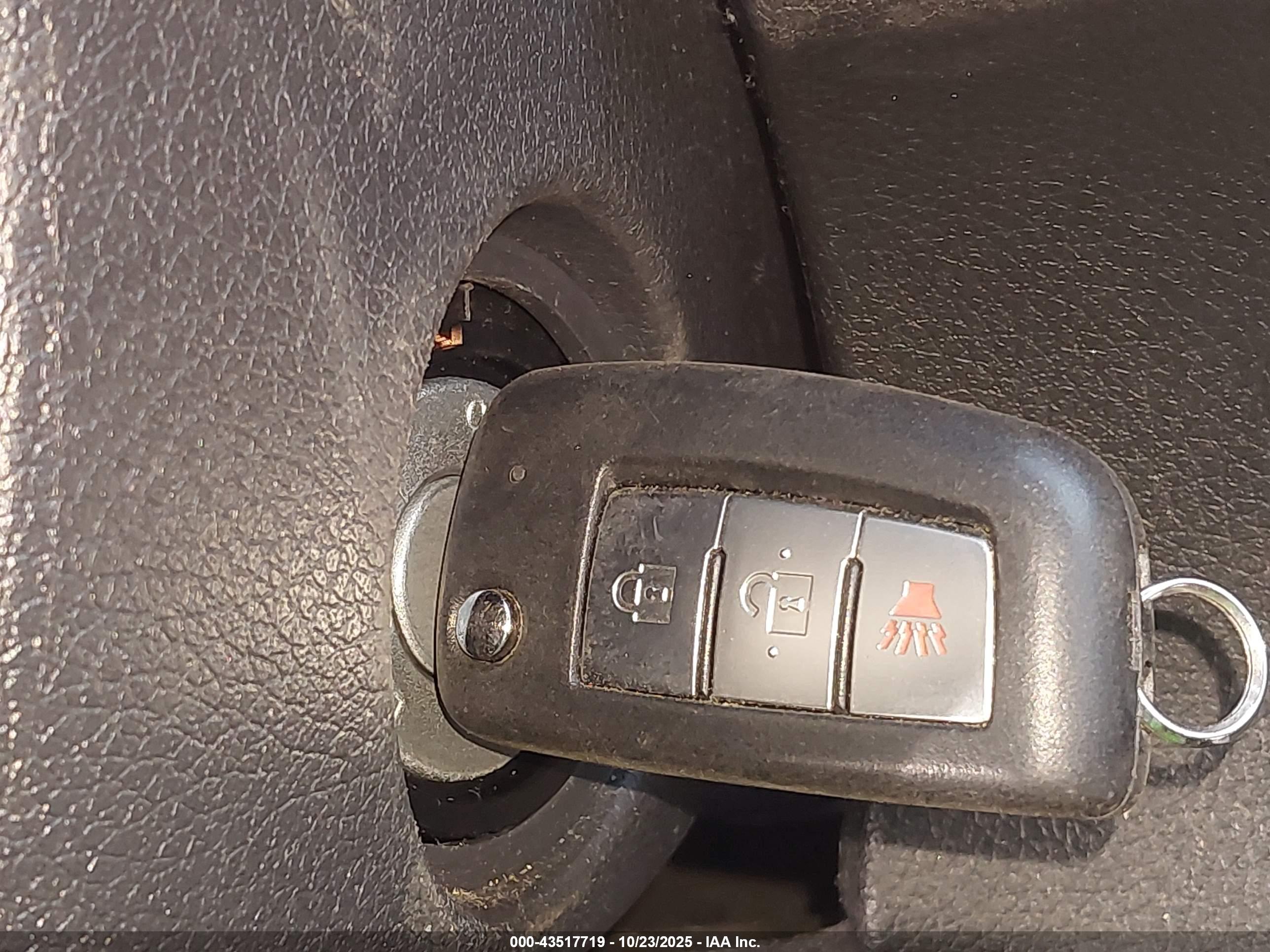 NISSAN ROGUE image 11