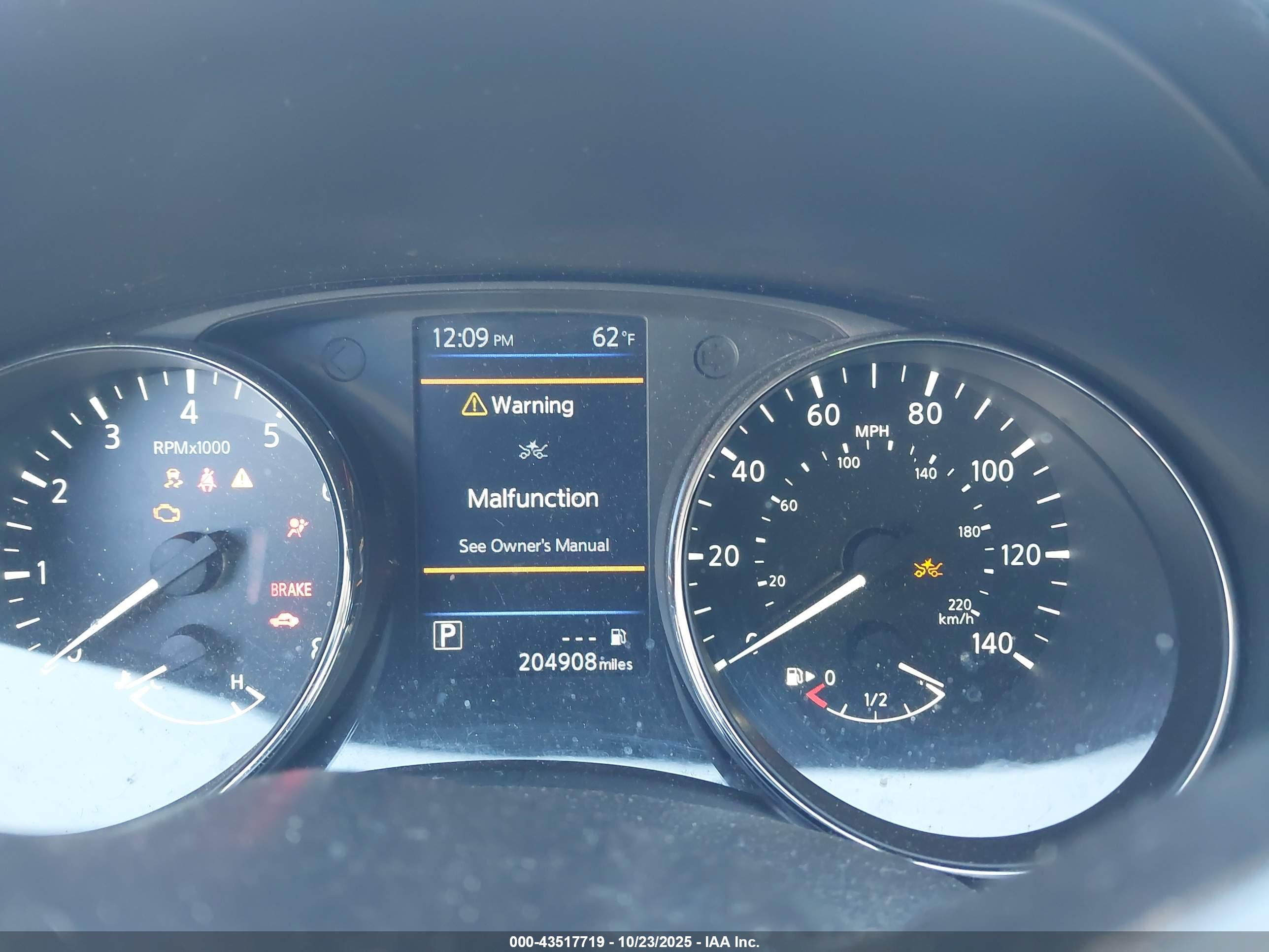 NISSAN ROGUE image 7