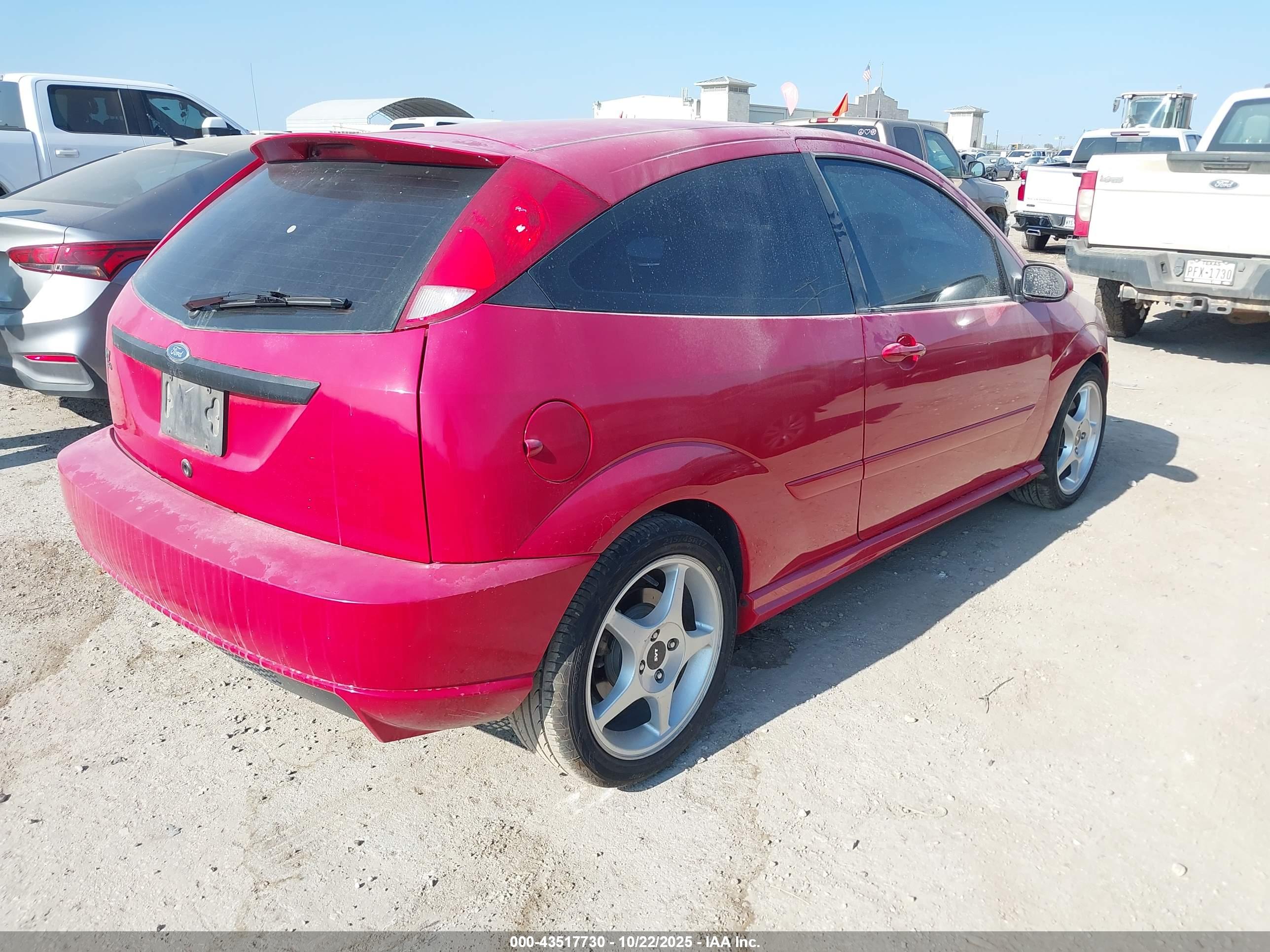 FORD FOCUS image 4