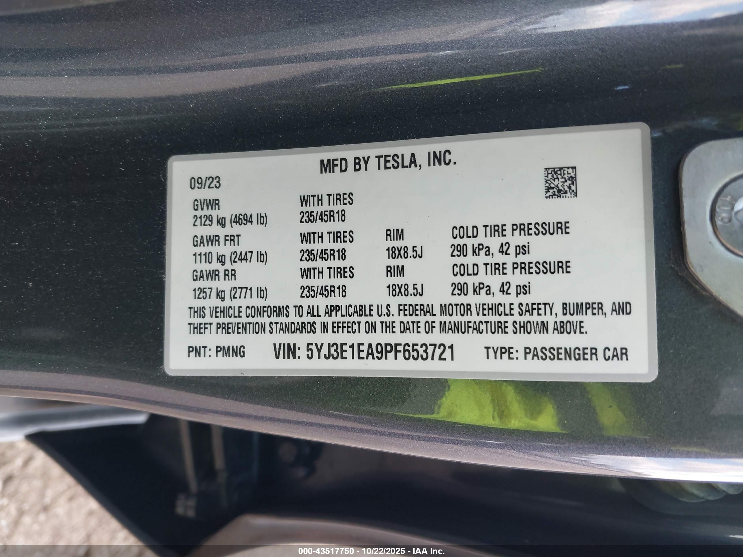 TESLA MODEL image 9