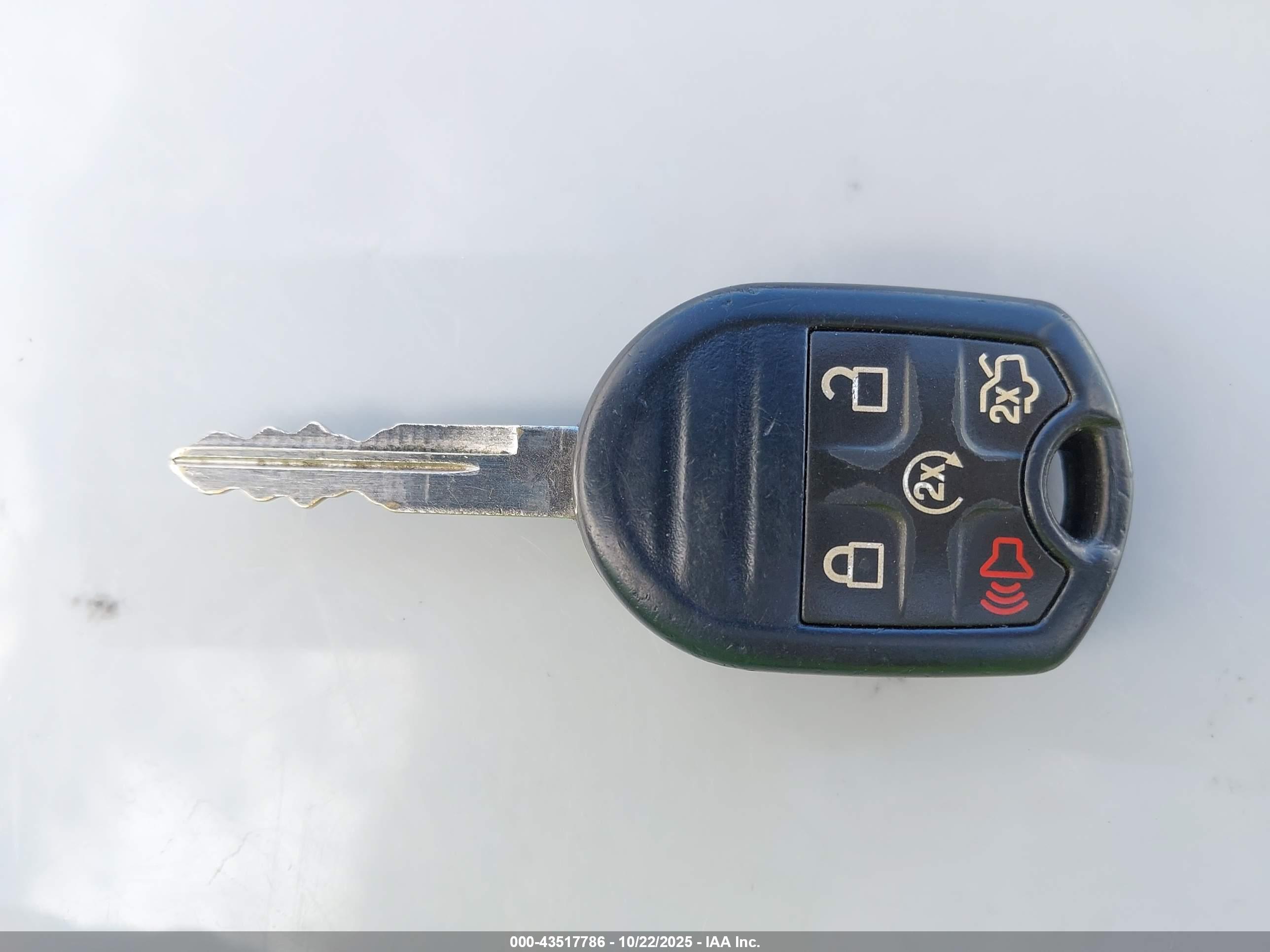 FORD FLEX image 11