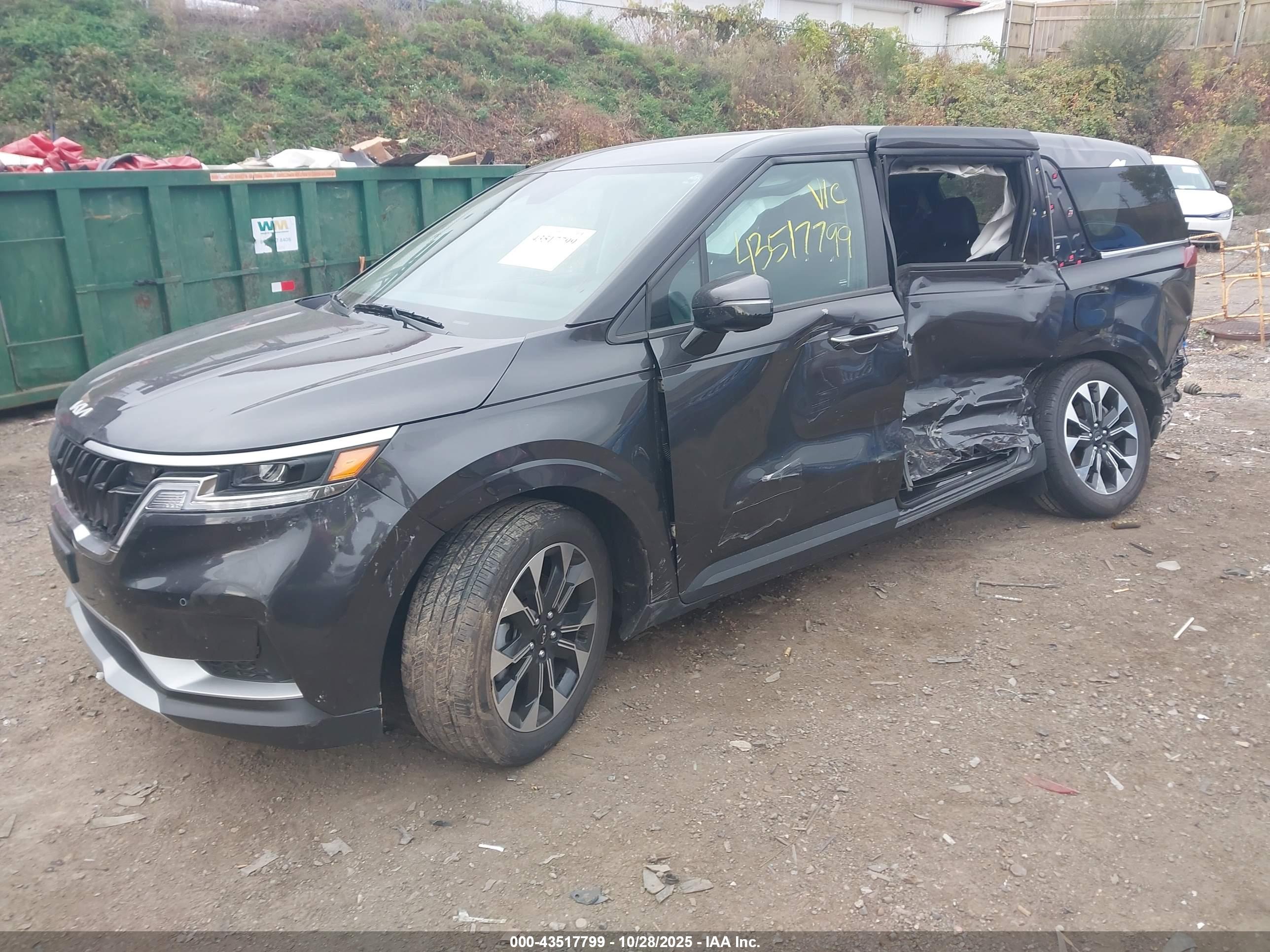KIA CARNIVAL image 2