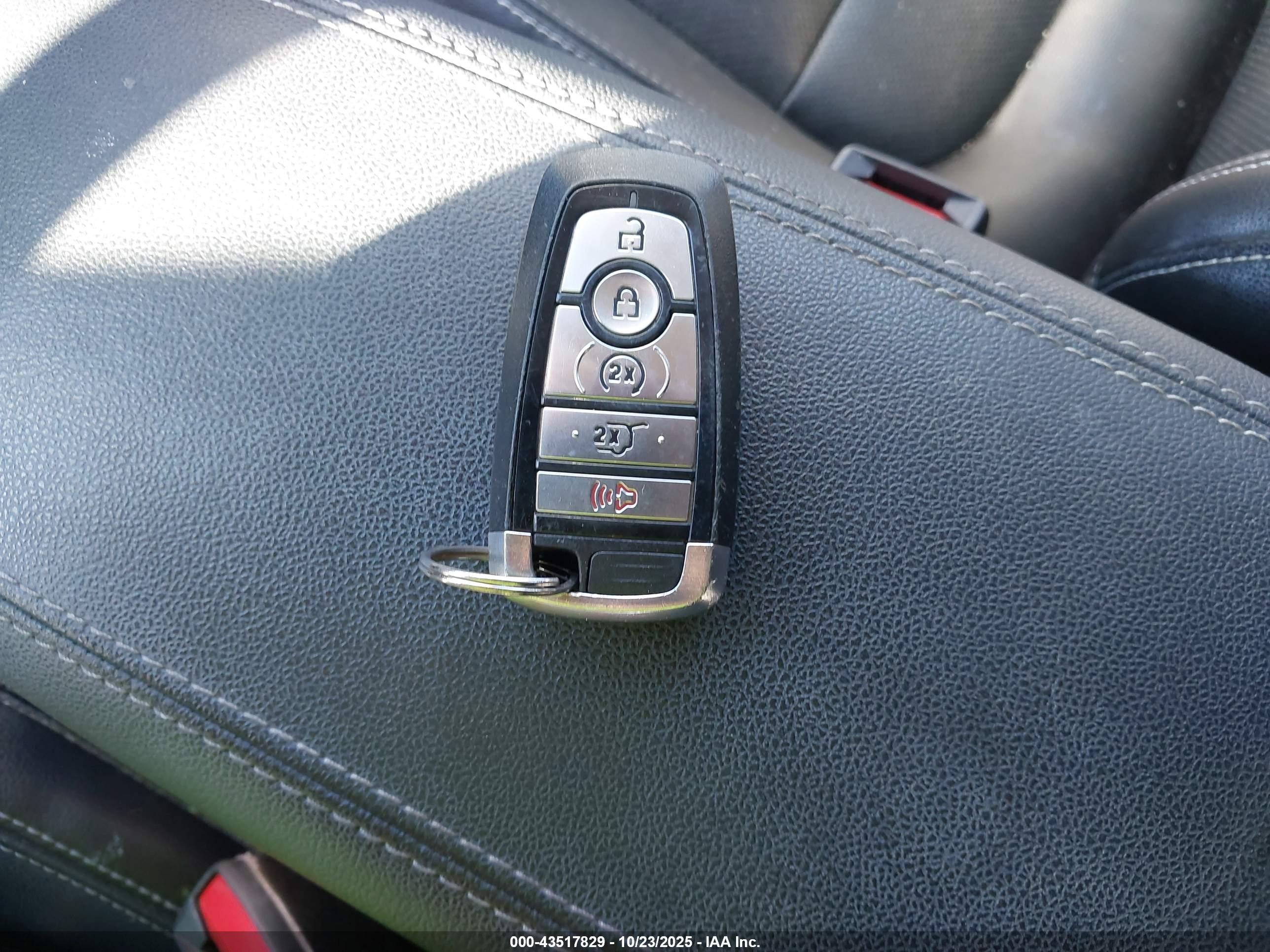 FORD ESCAPE image 11