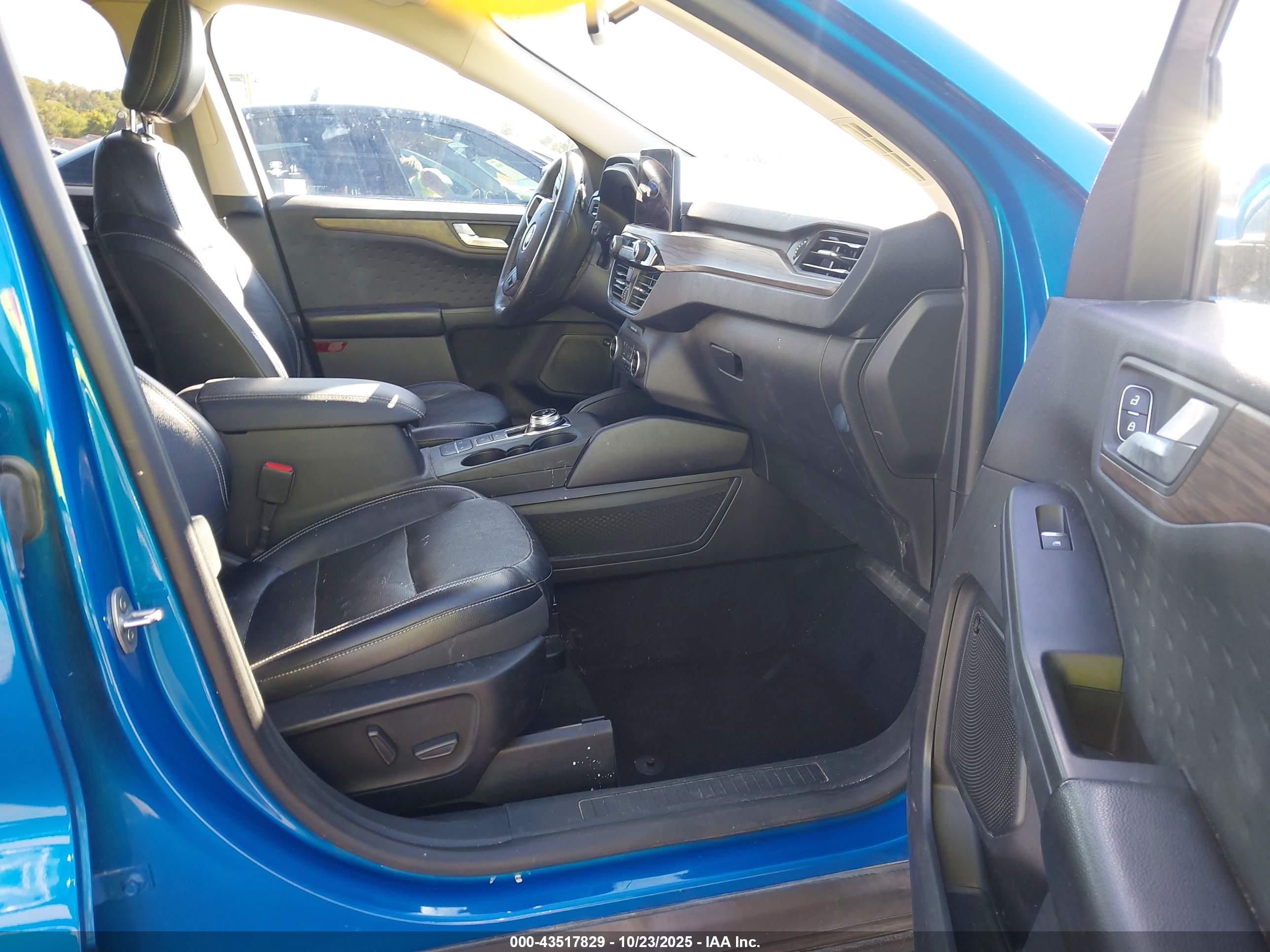 FORD ESCAPE image 5