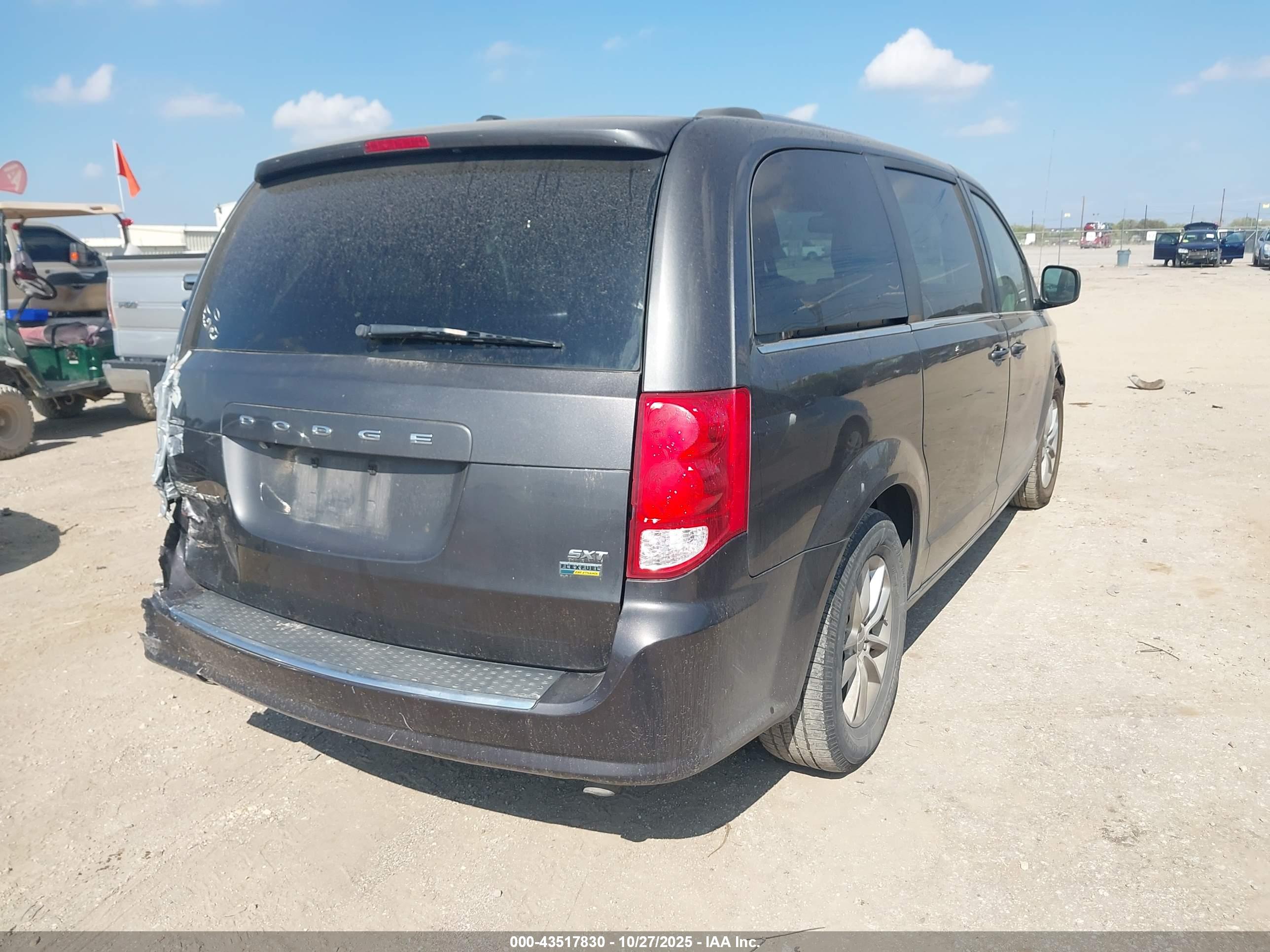 DODGE GRAND image 4