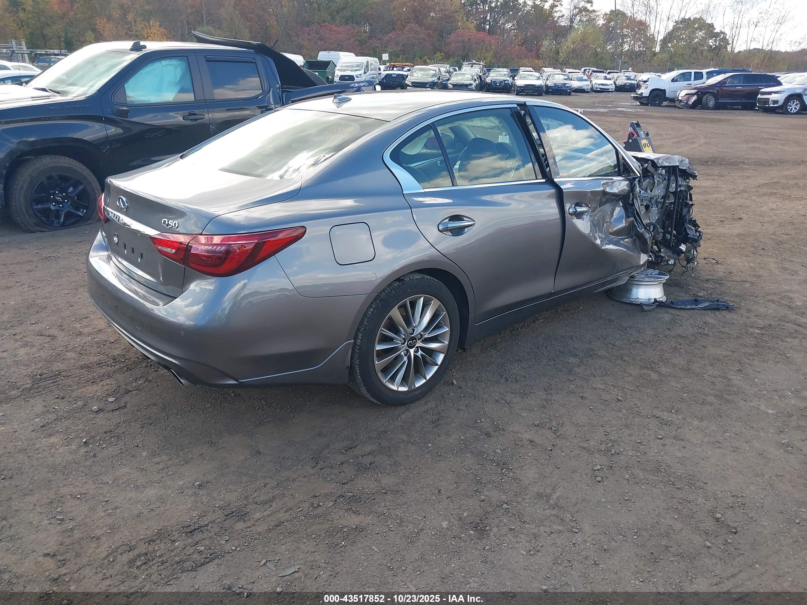 INFINITI Q50 image 4