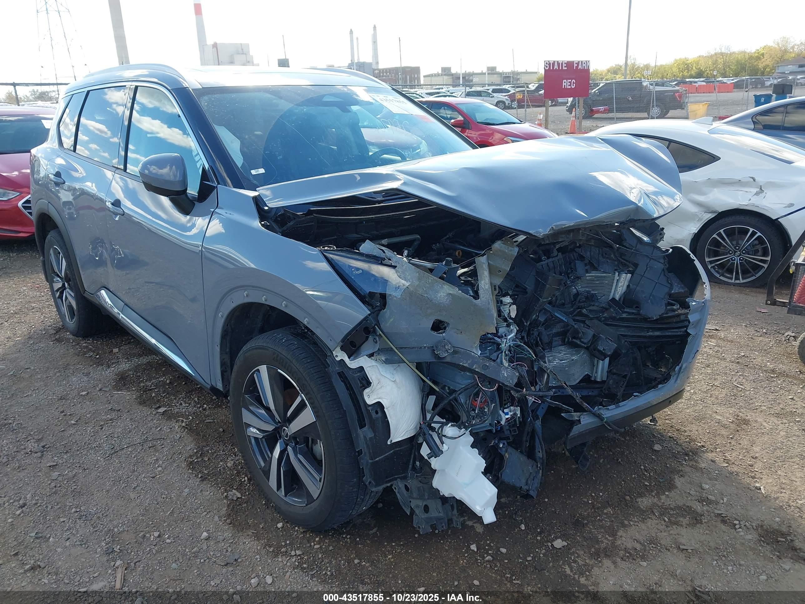 NISSAN ROGUE image 6