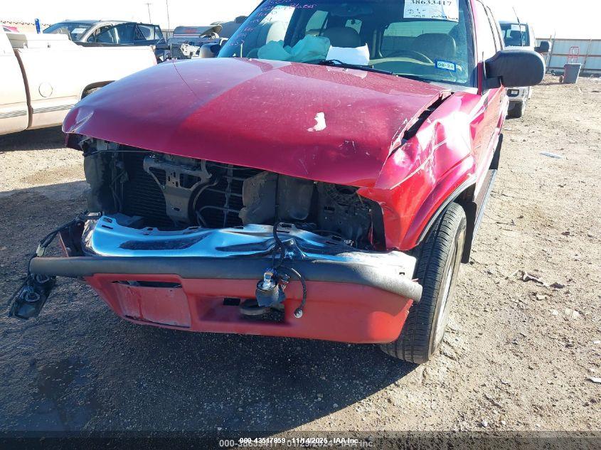 CHEVROLET BLAZER image 6