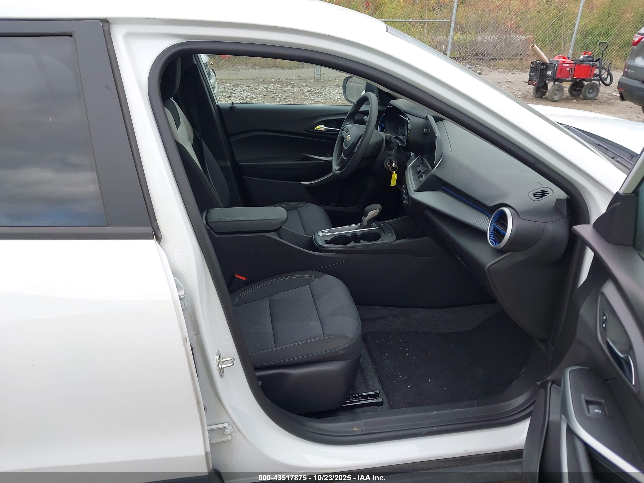 CHEVROLET TRAX image 5