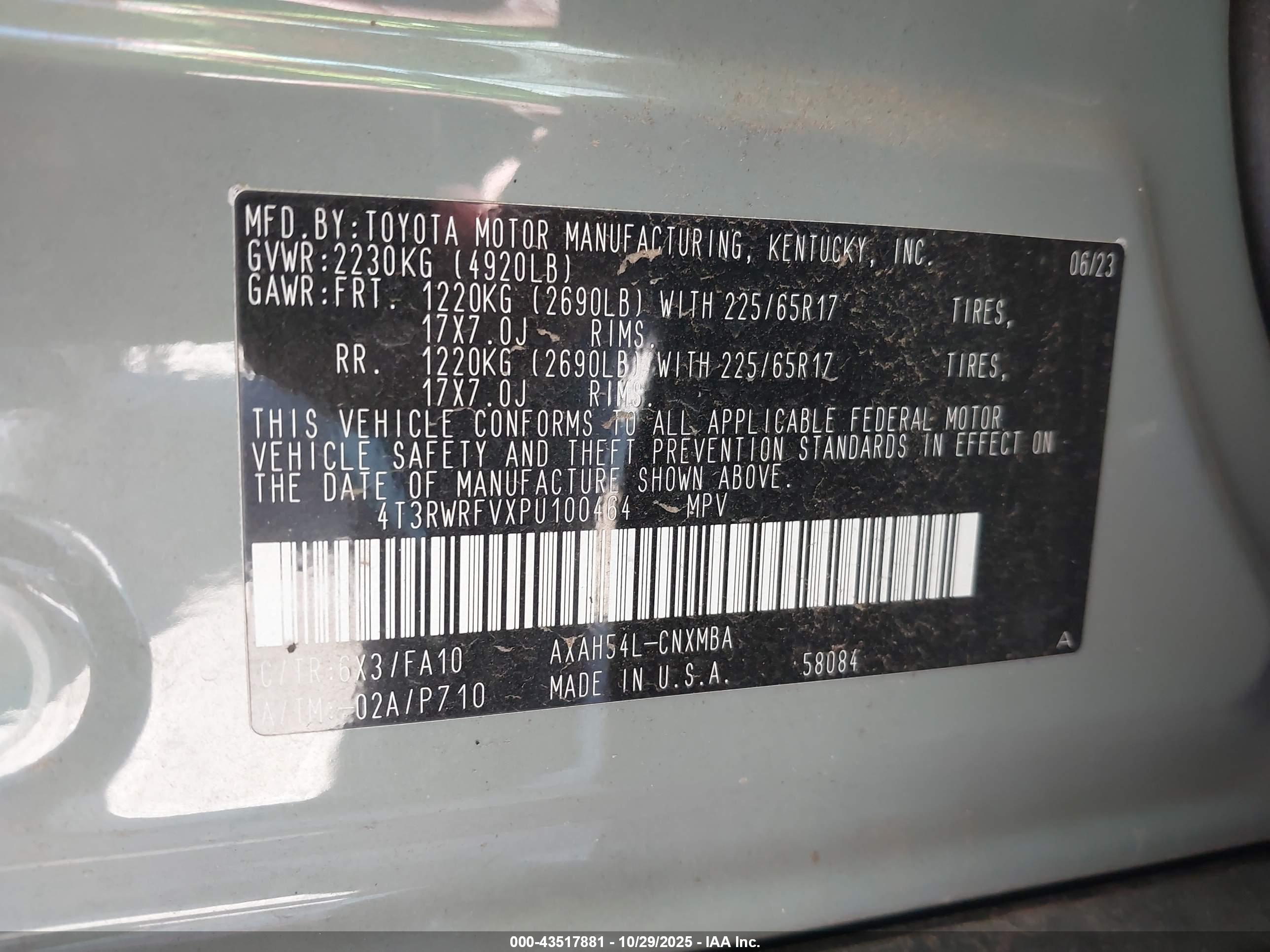 TOYOTA RAV4 image 9