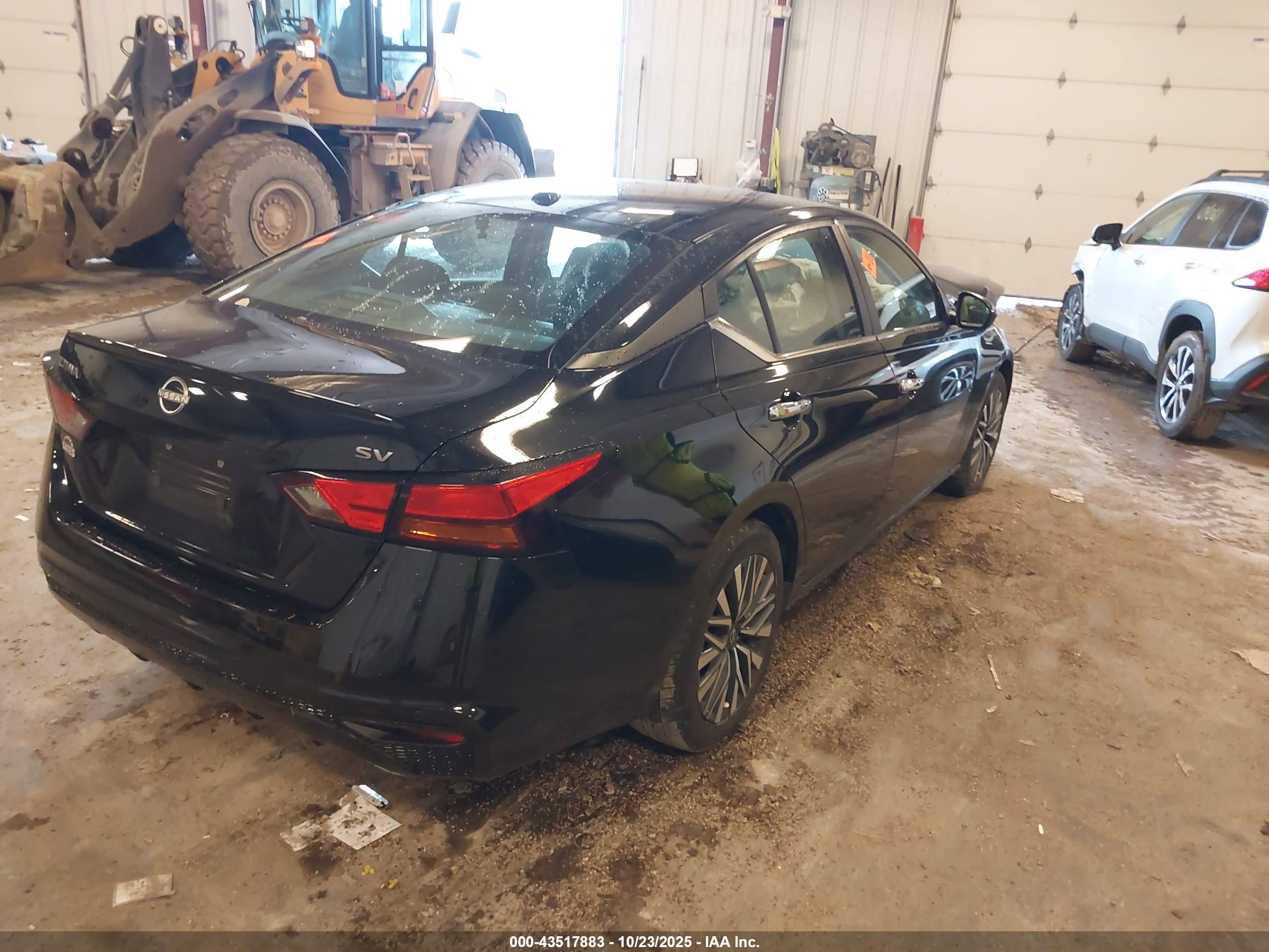 NISSAN ALTIMA image 4