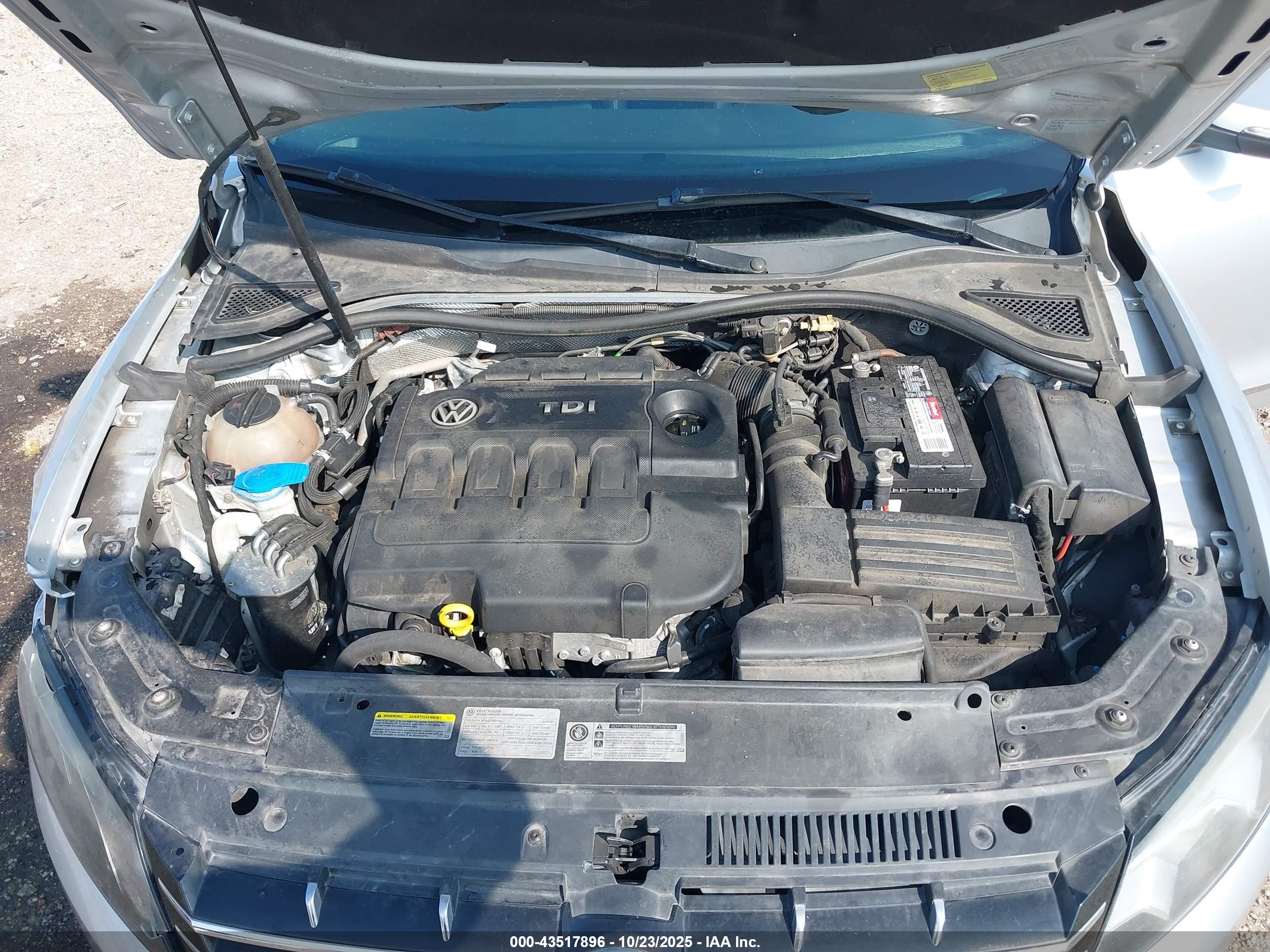 VOLKSWAGEN PASSAT image 10