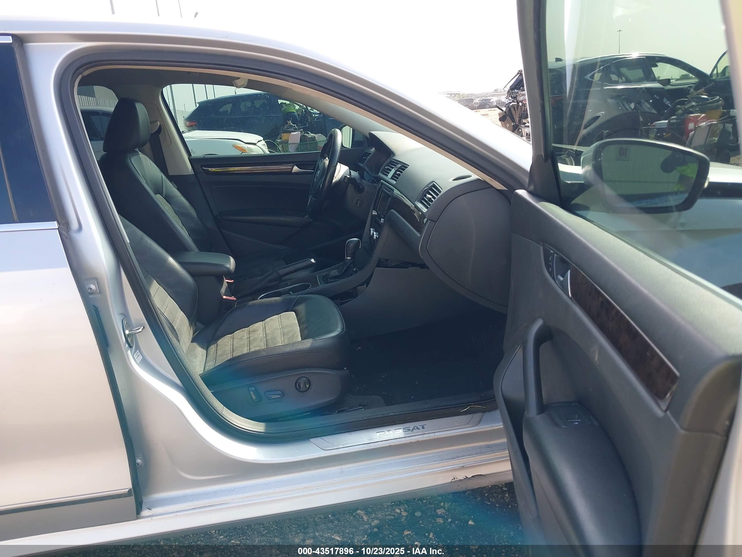 VOLKSWAGEN PASSAT image 5