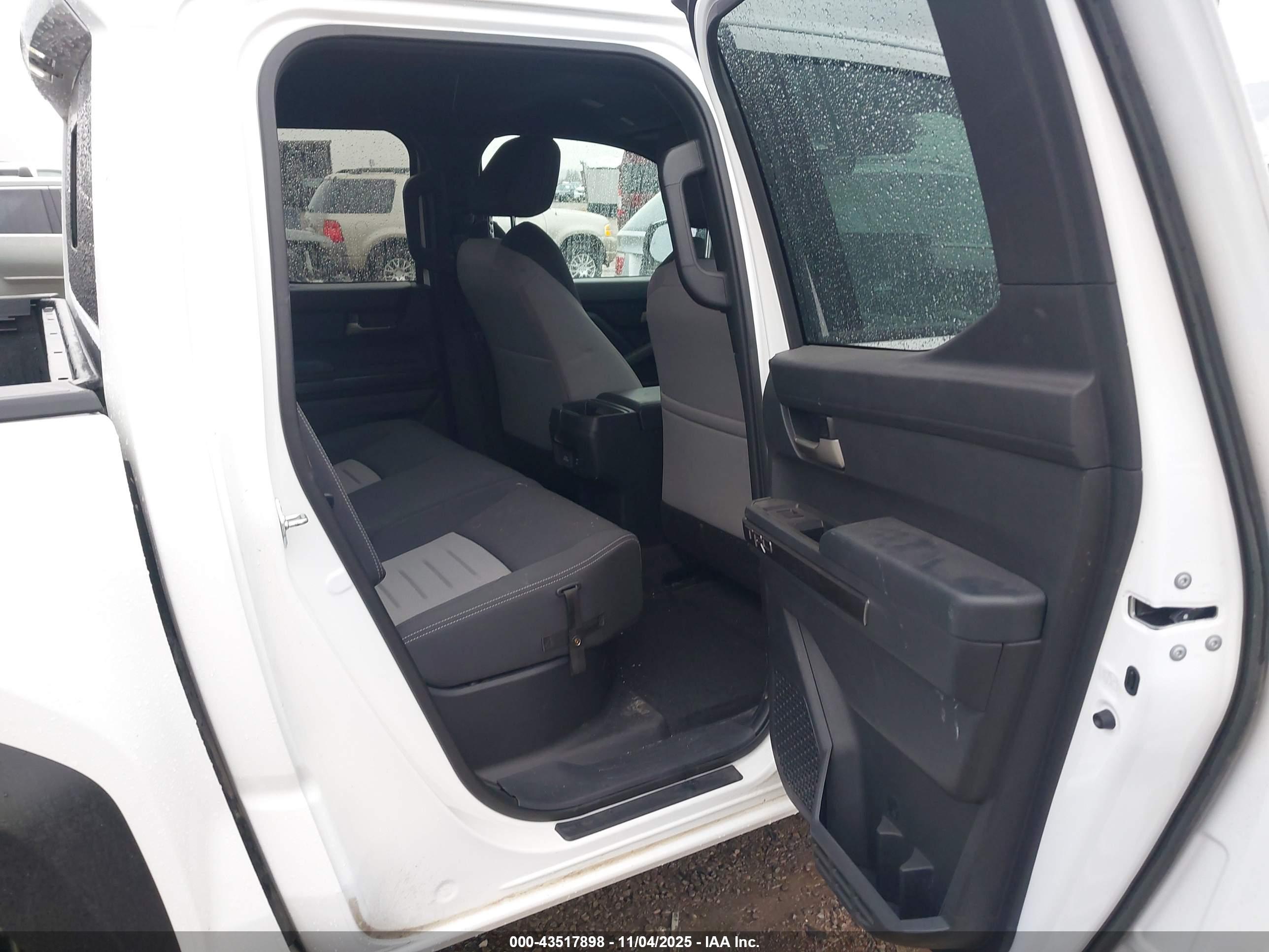 TOYOTA TACOMA image 8