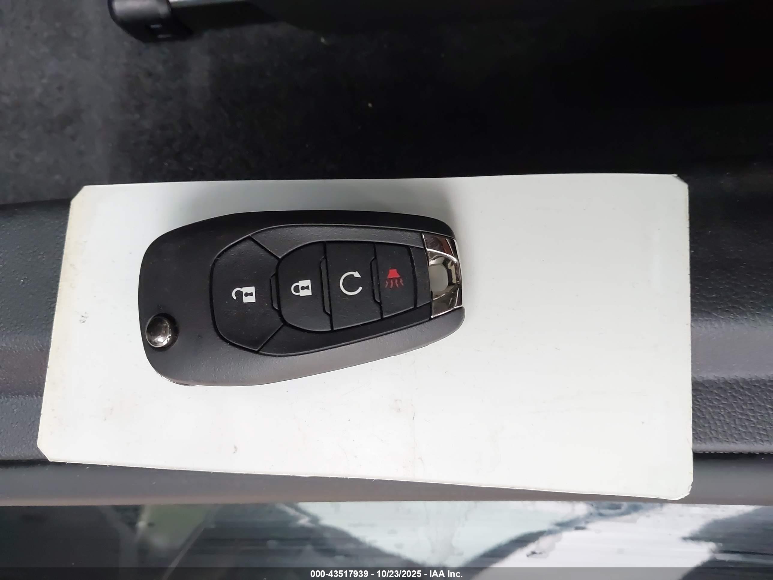 CHEVROLET TRAX image 11