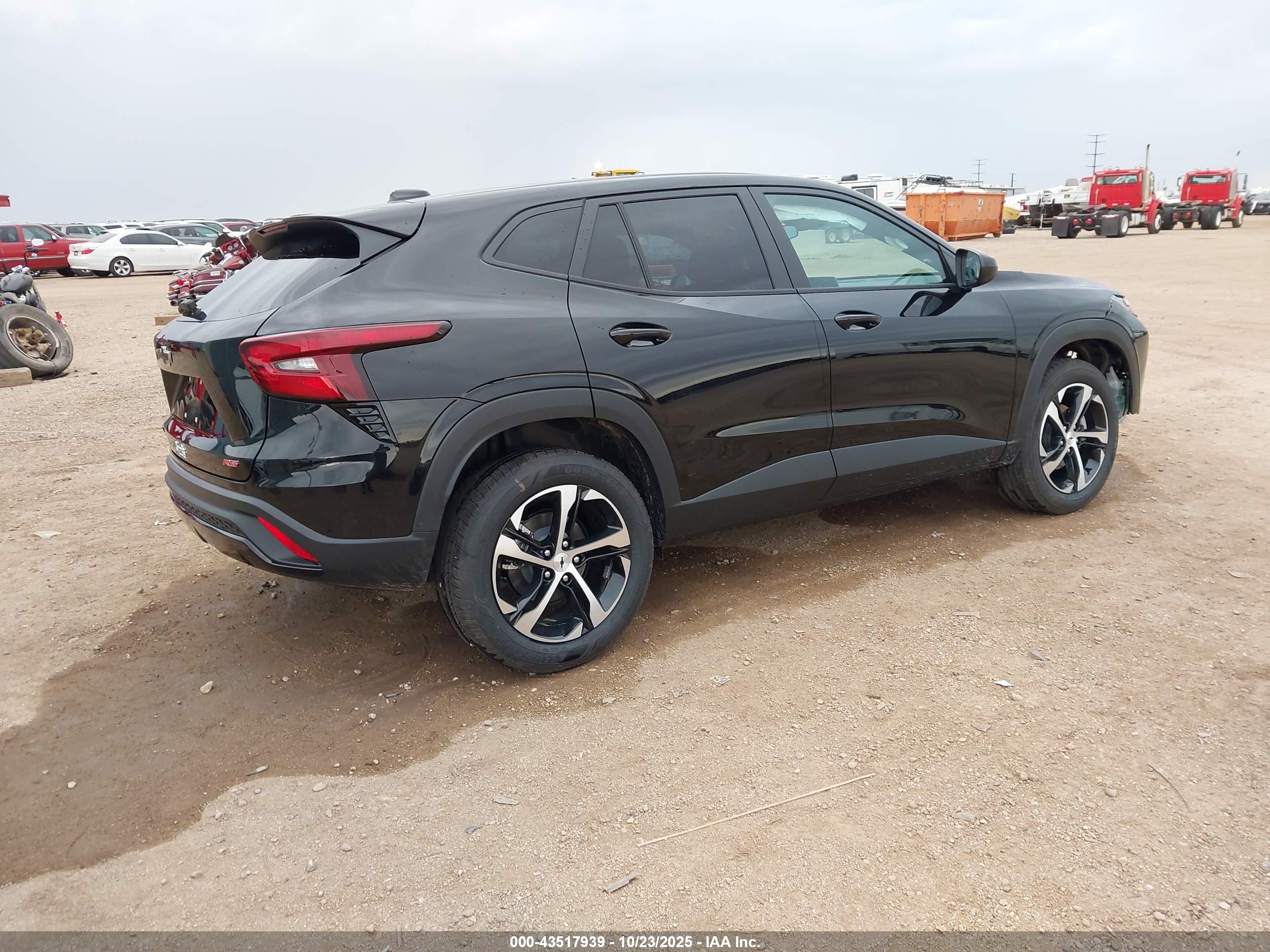 CHEVROLET TRAX image 4