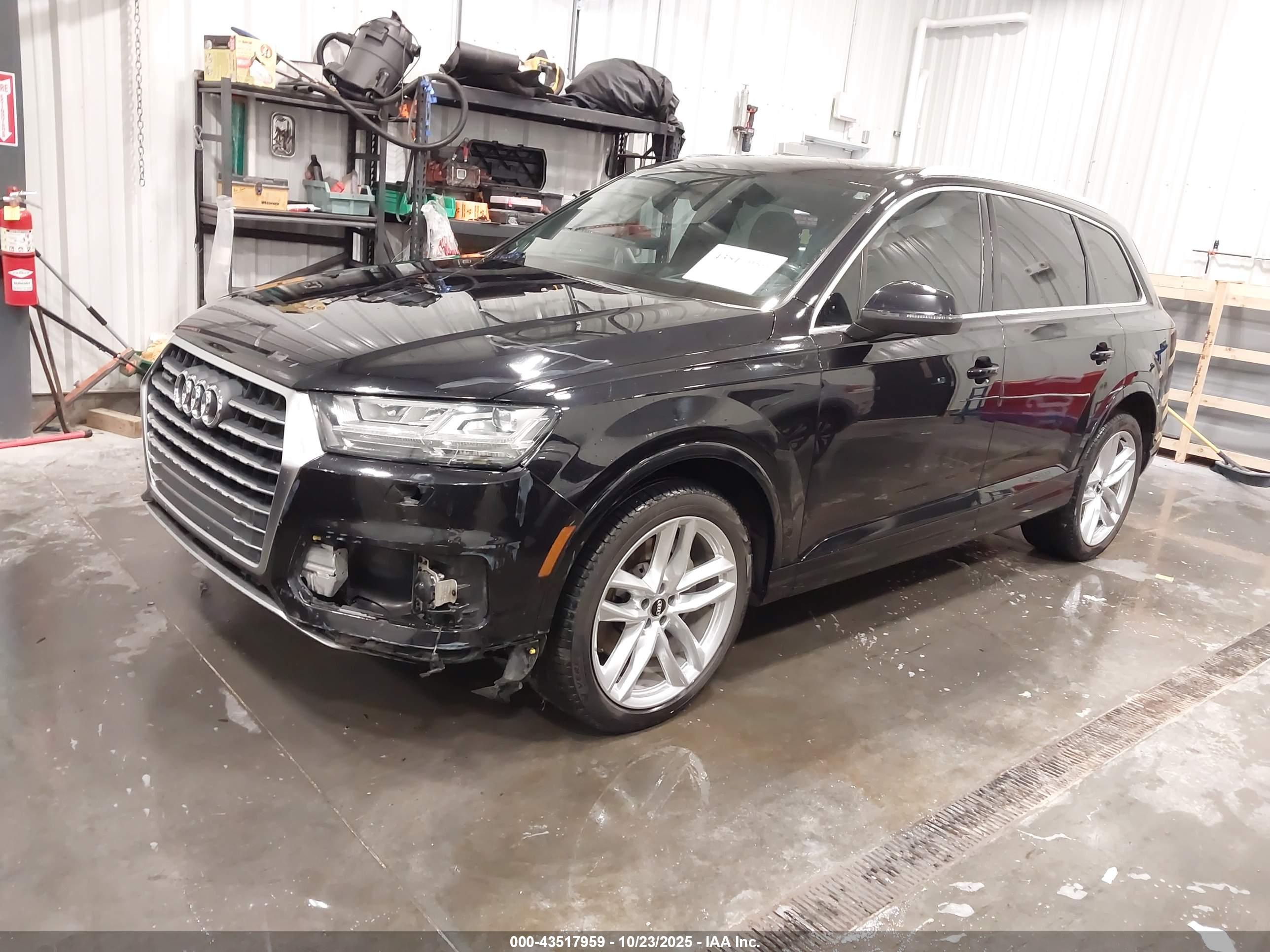 AUDI Q7 image 2