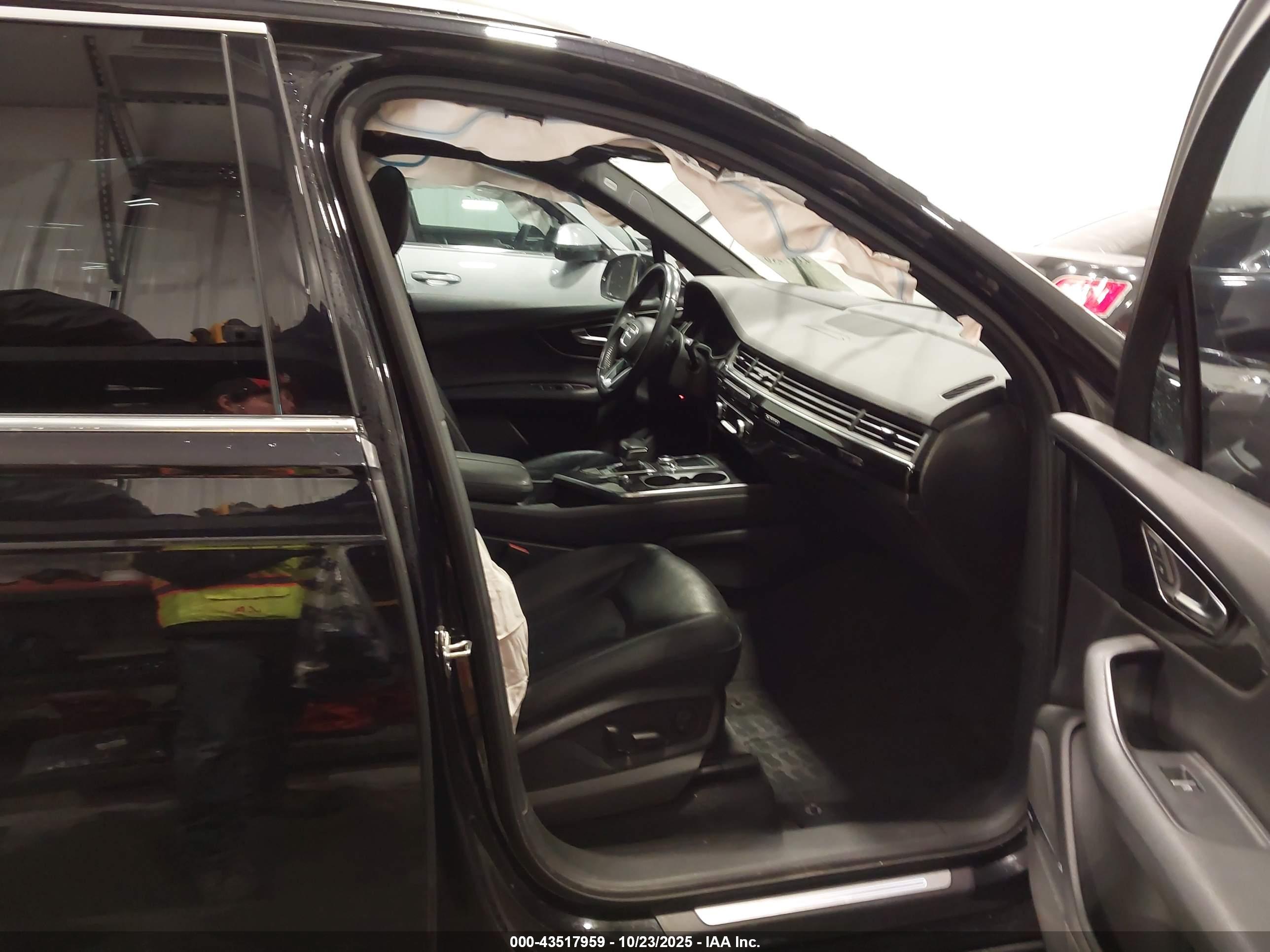AUDI Q7 image 5