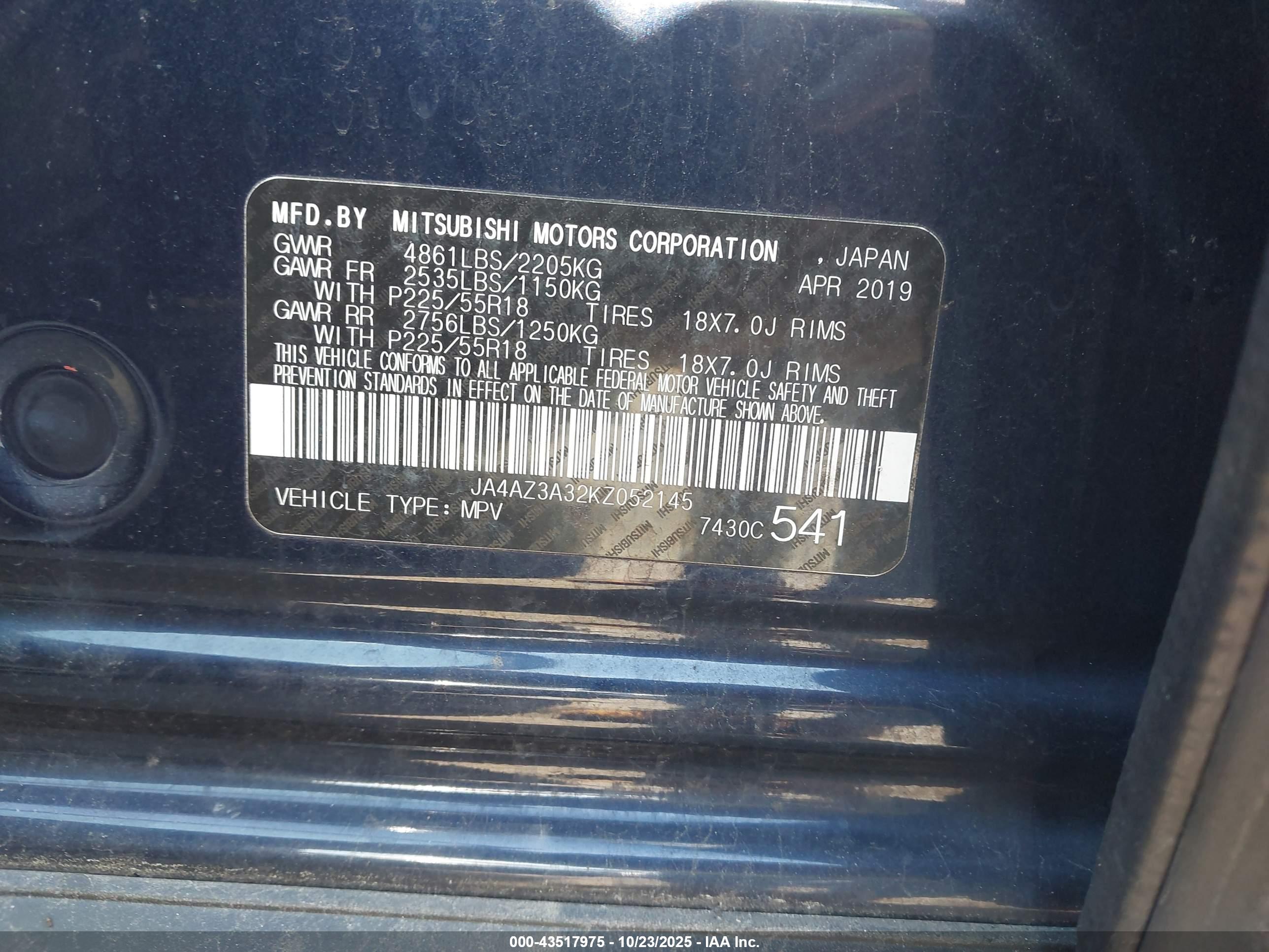 MITSUBISHI OUTLANDER image 9