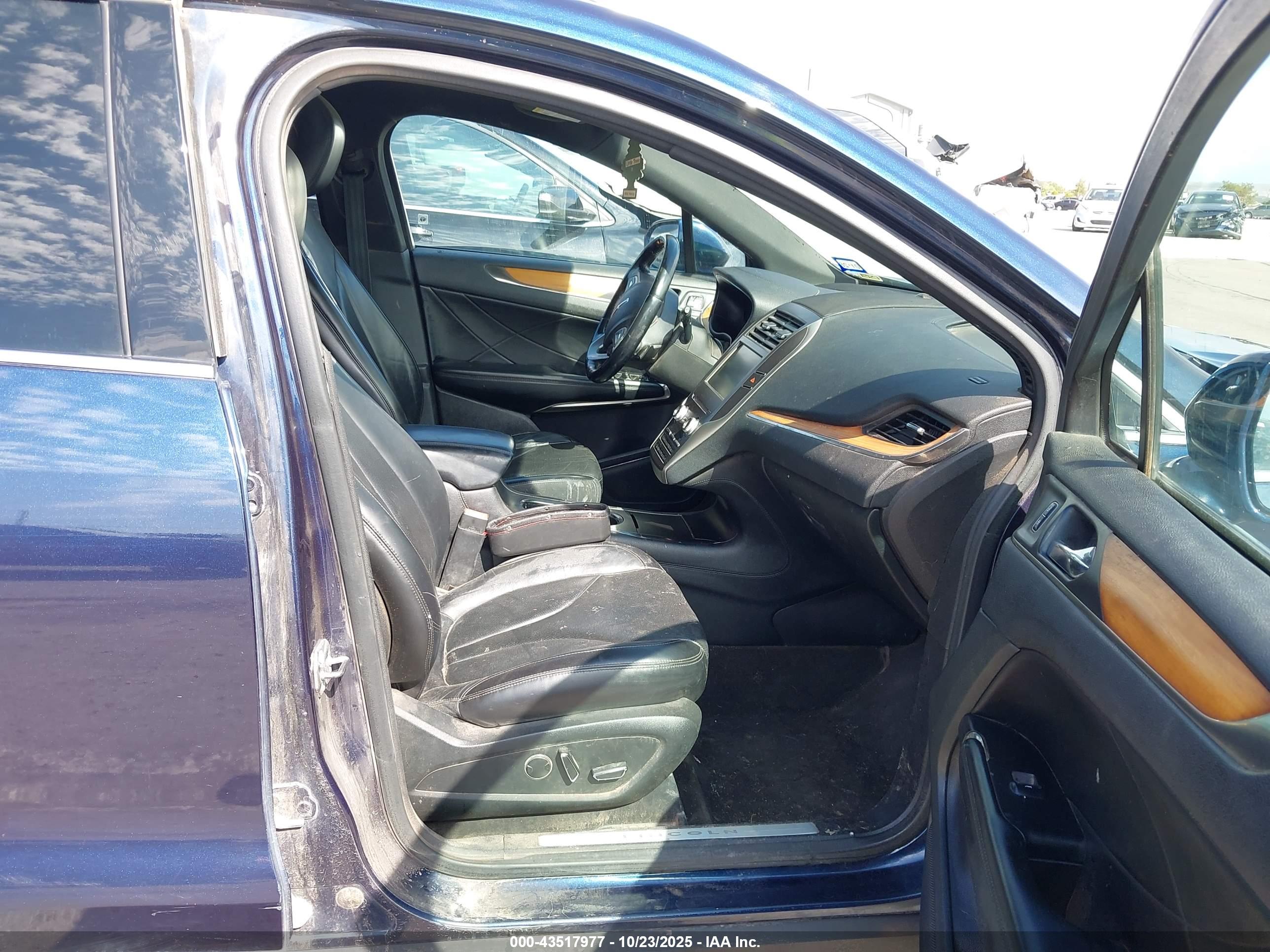 LINCOLN MKC image 5
