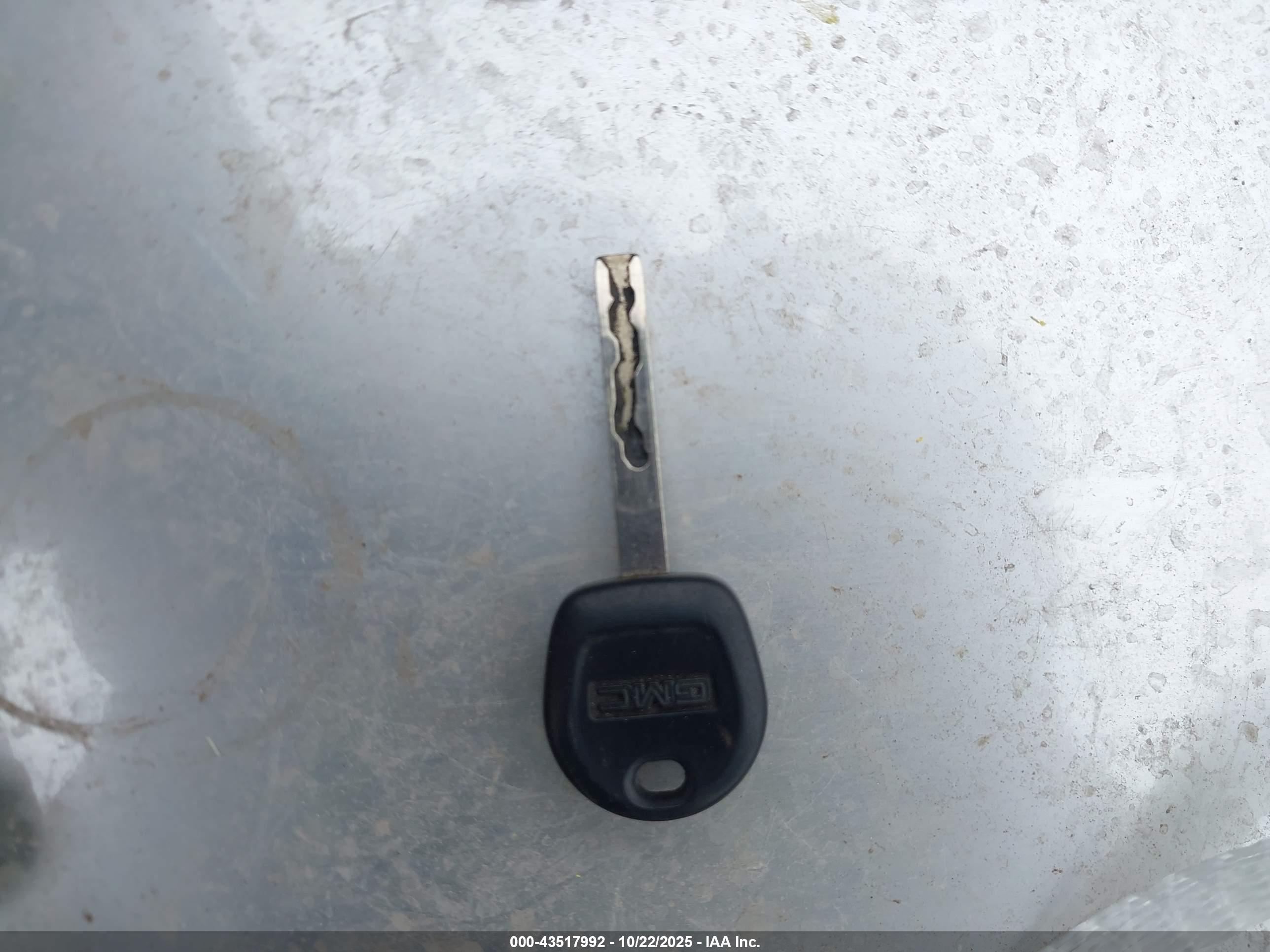 GMC SIERRA image 11