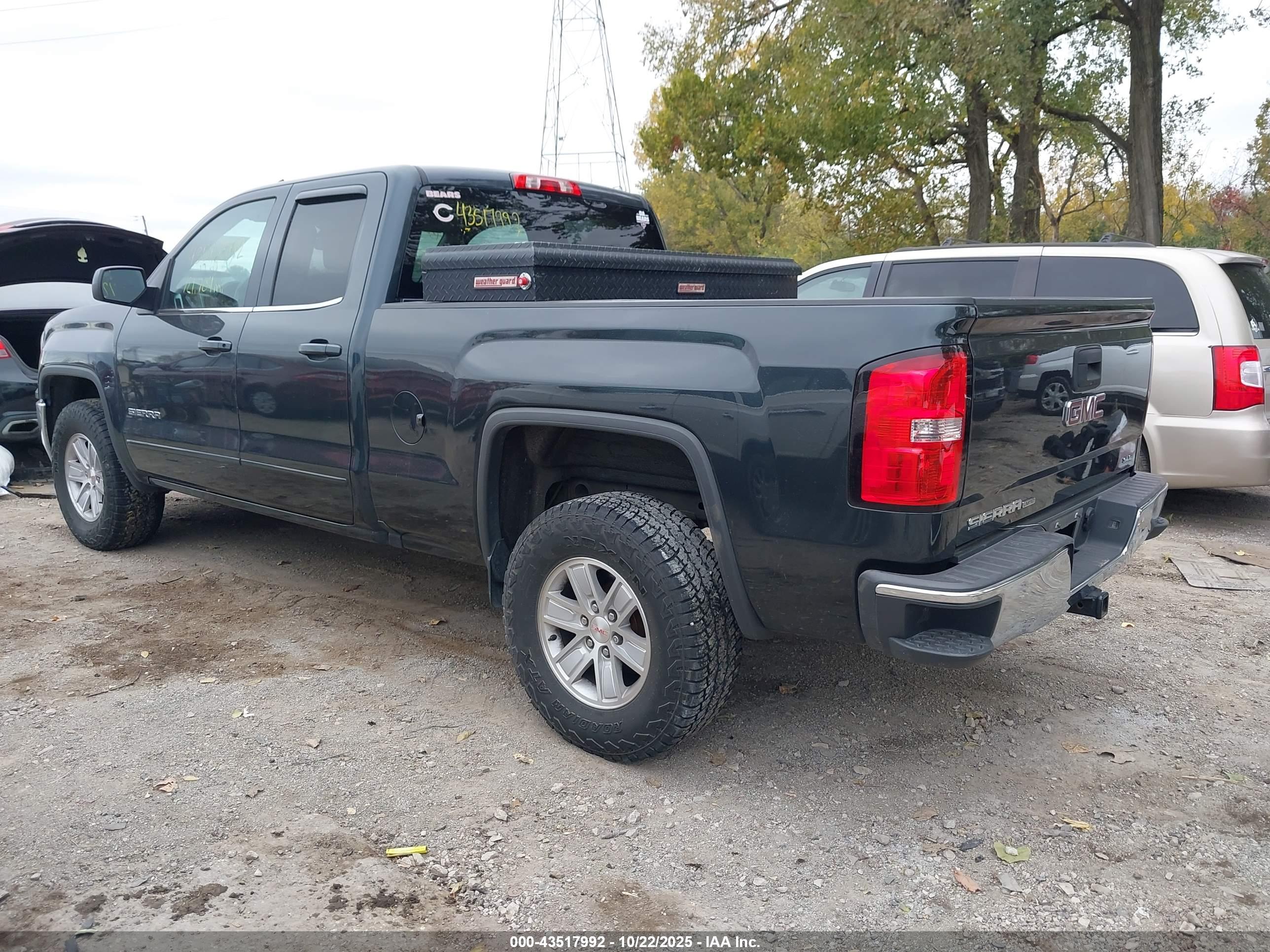 GMC SIERRA image 3