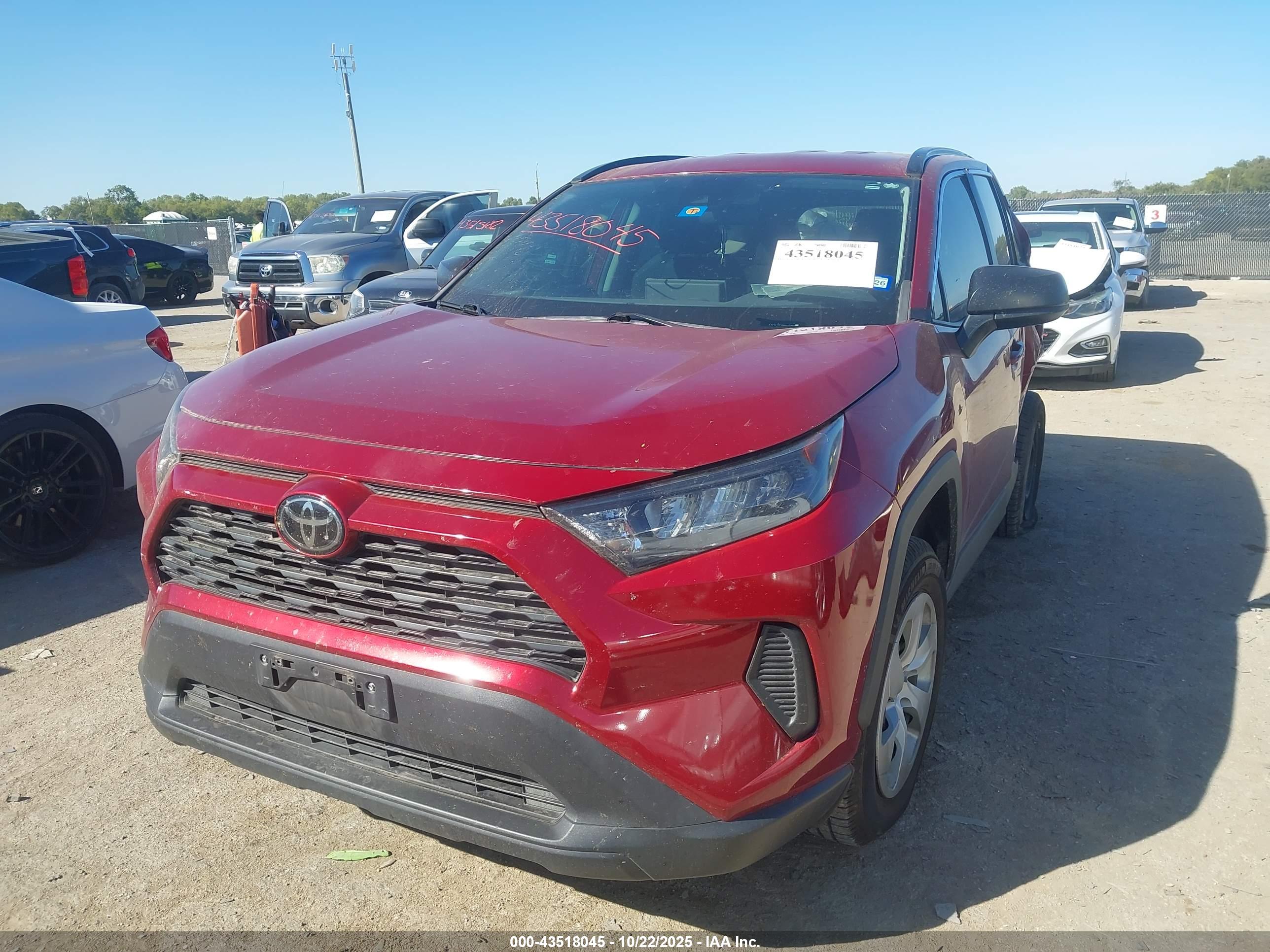 TOYOTA RAV4 image 2