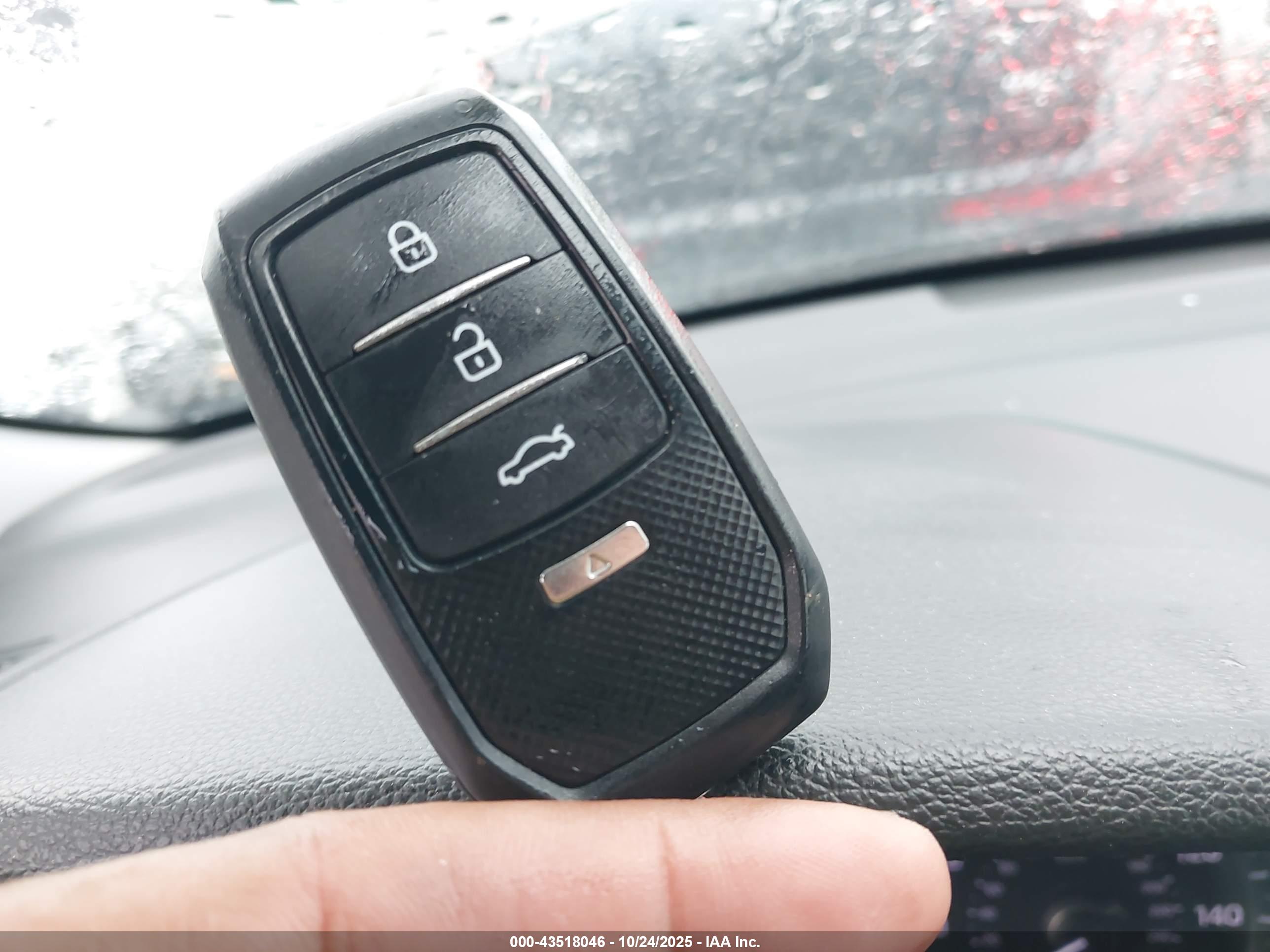 HYUNDAI SONATA image 11