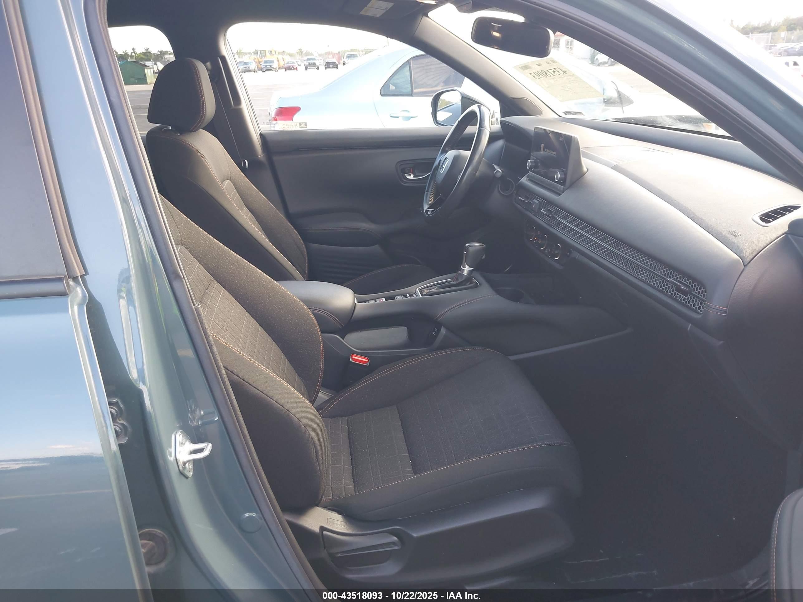 HONDA HR-V image 5