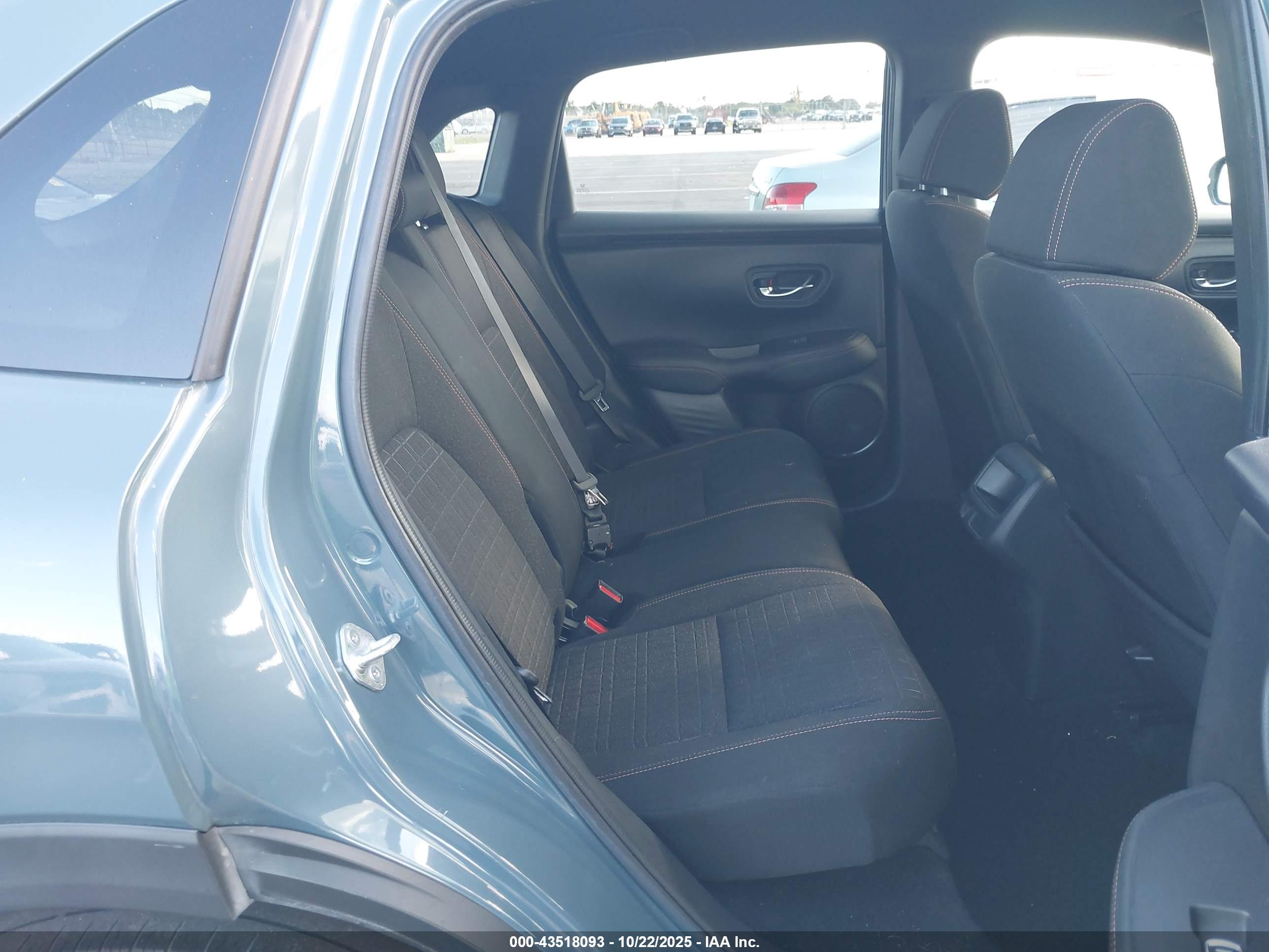 HONDA HR-V image 8