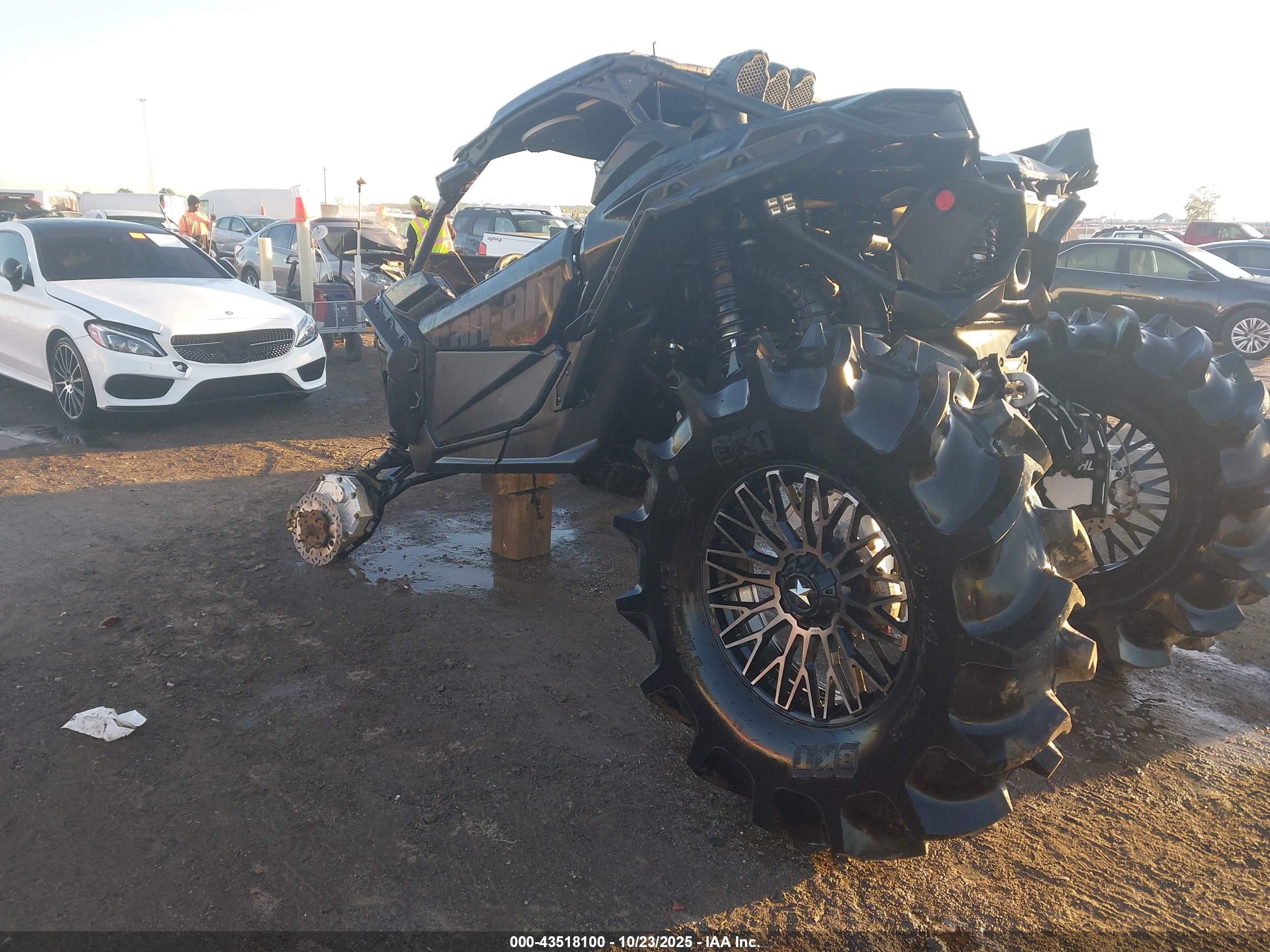 CAN-AM MAVERICK image 3
