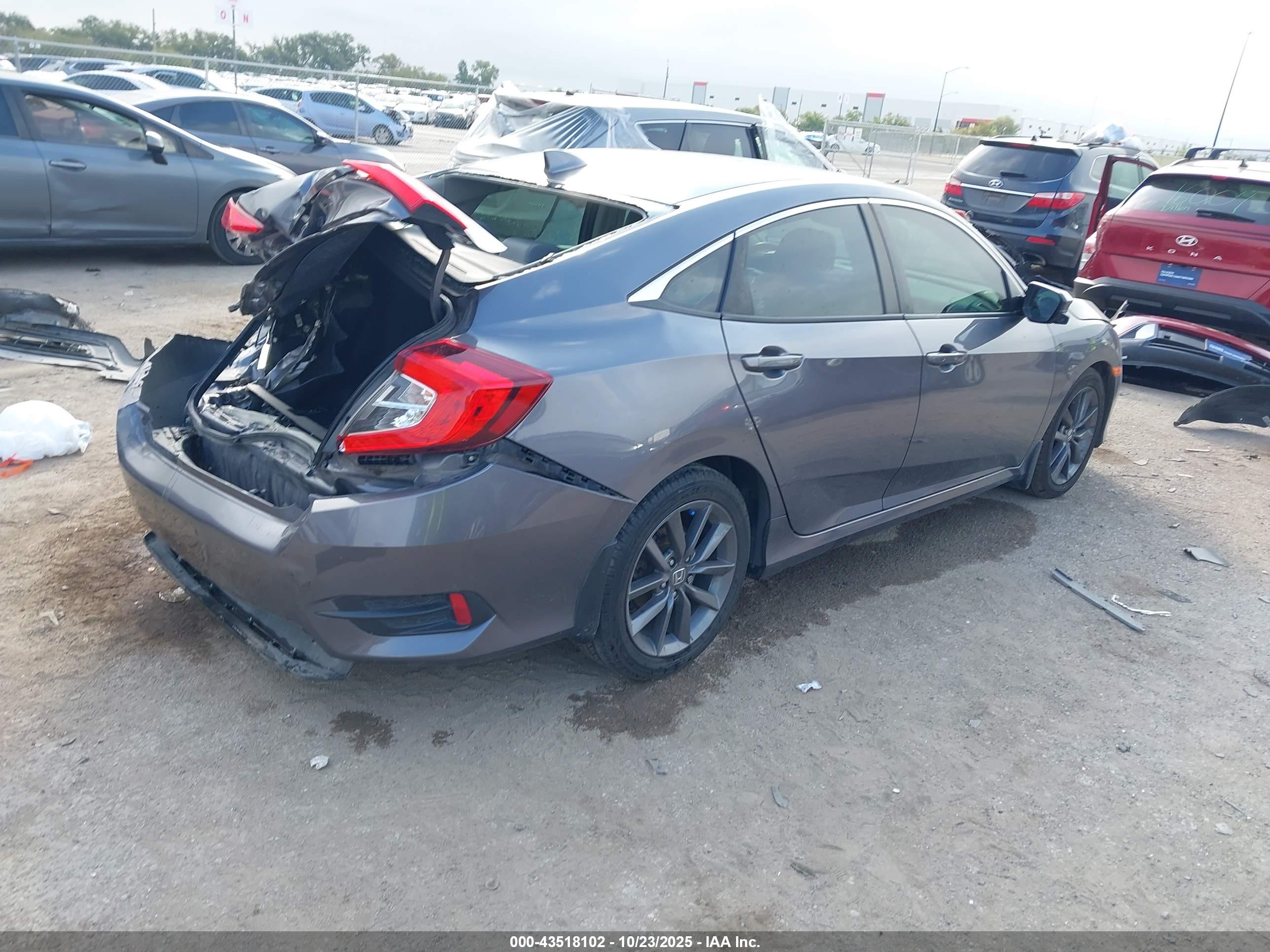 HONDA CIVIC image 4