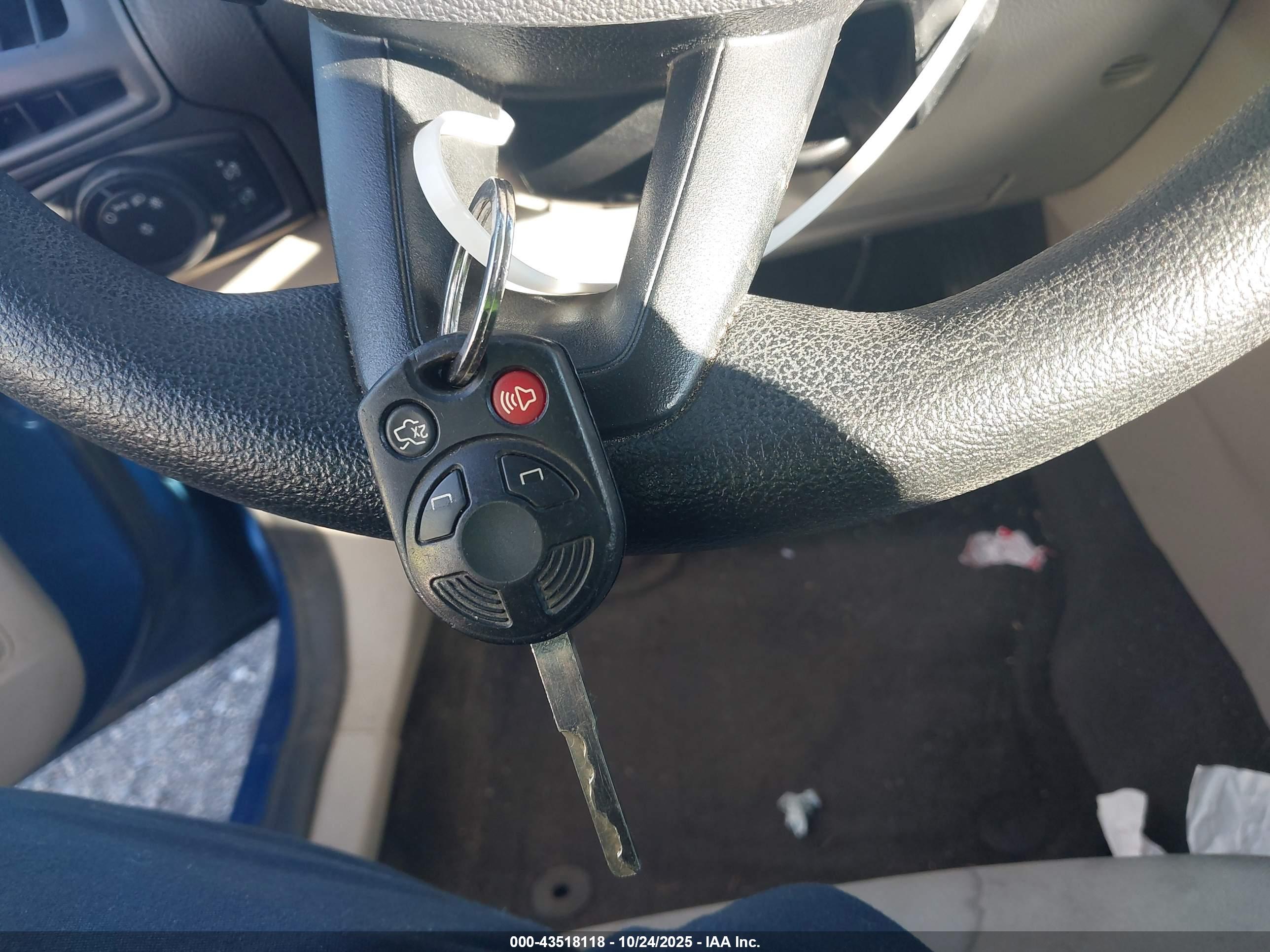 FORD FOCUS image 11
