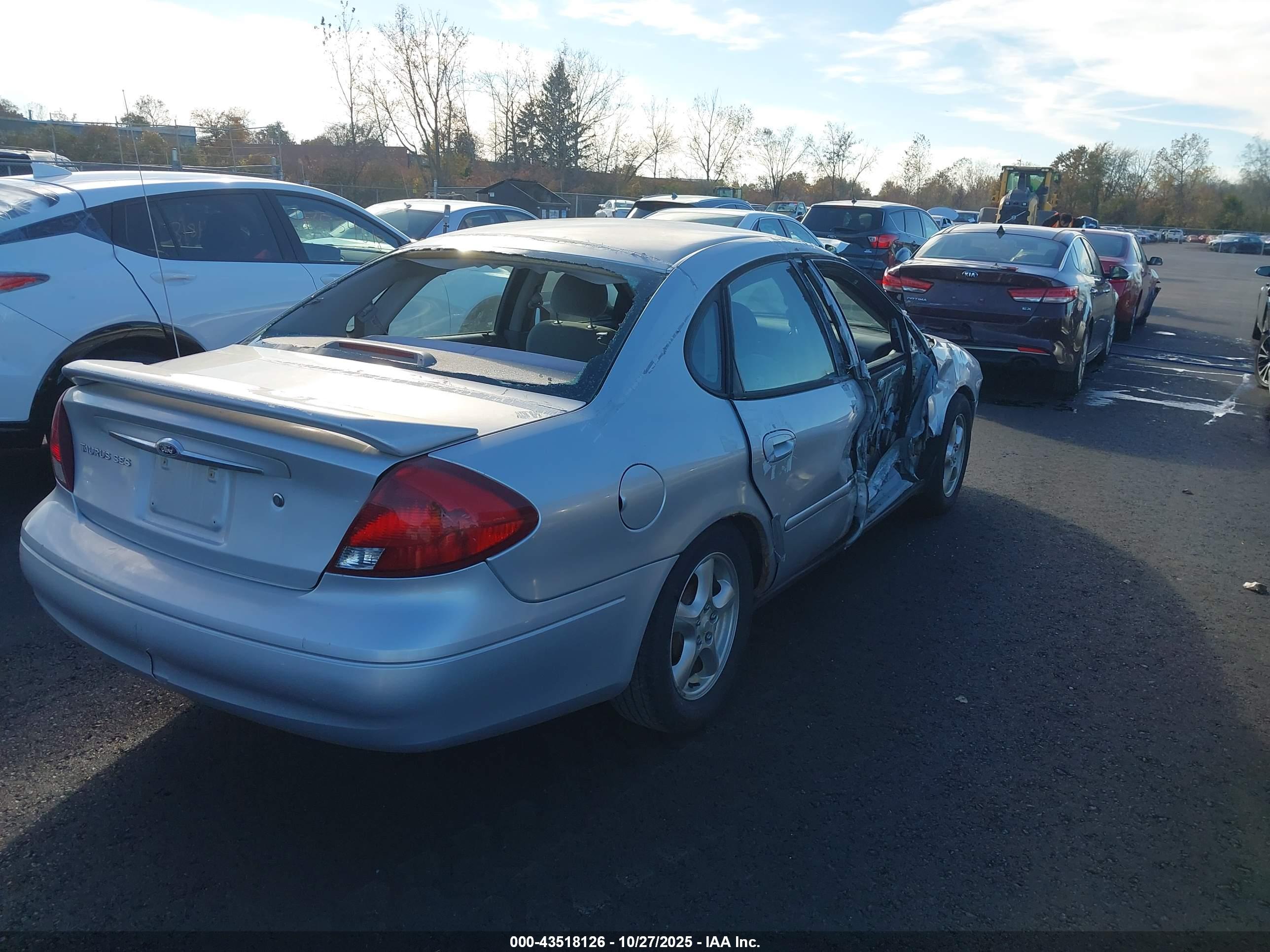 FORD TAURUS image 4