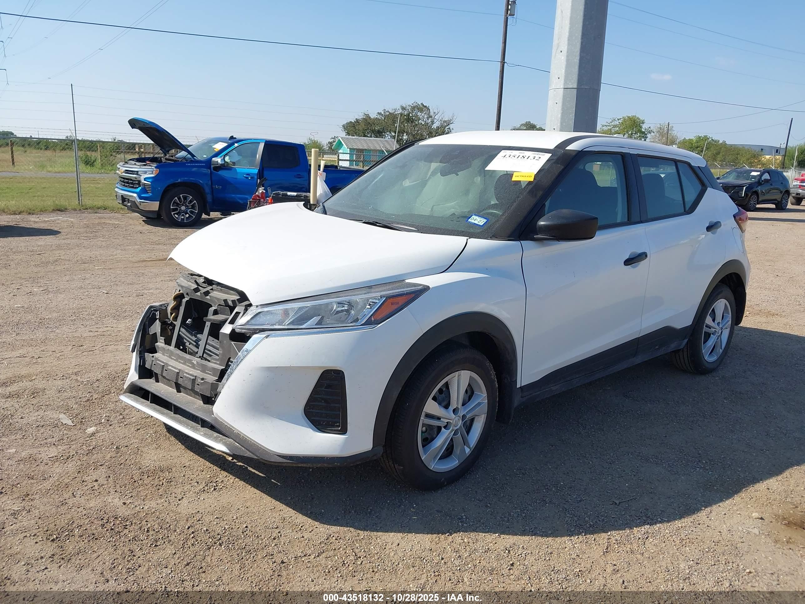 NISSAN KICKS image 2