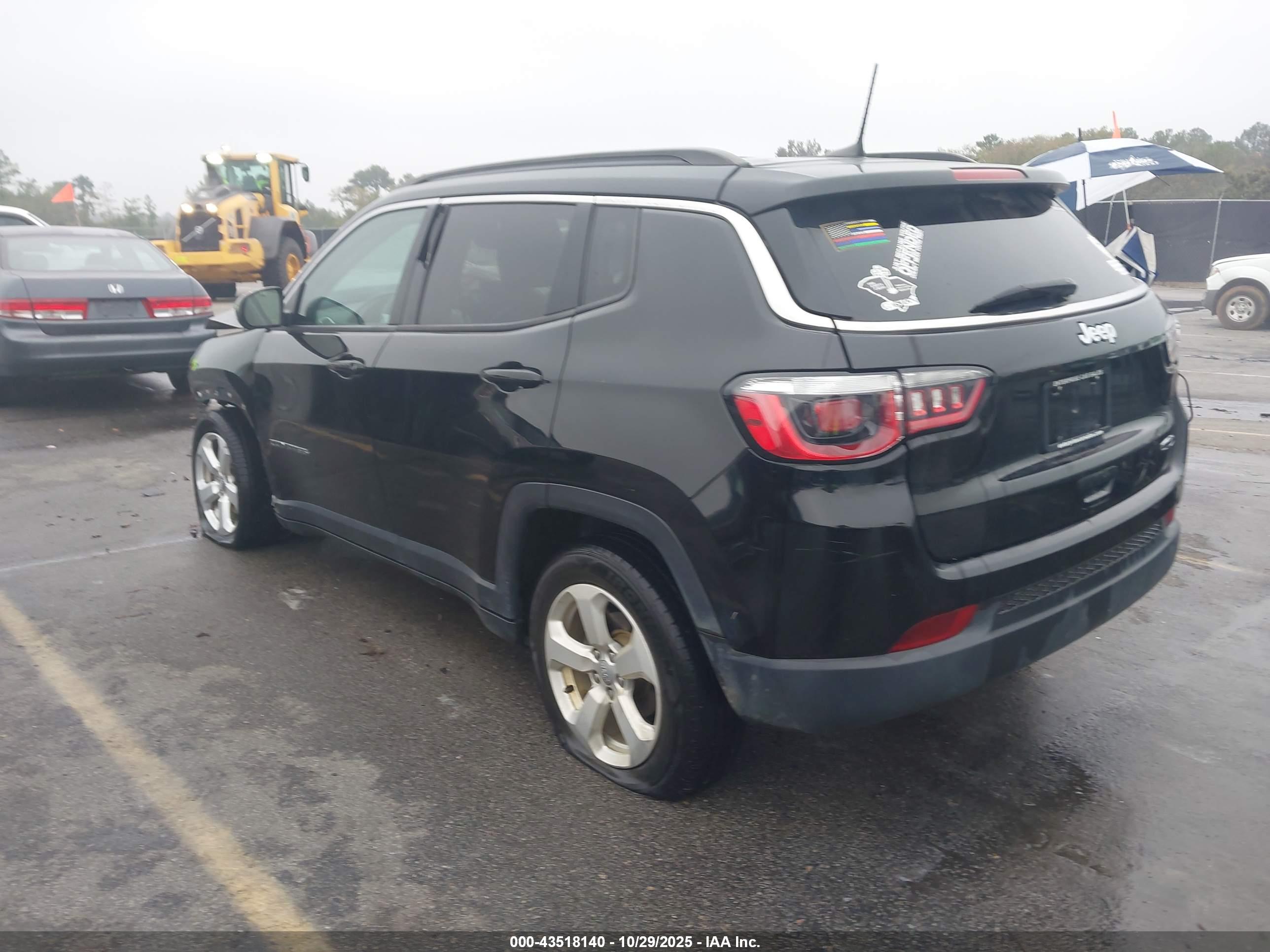 JEEP COMPASS image 3